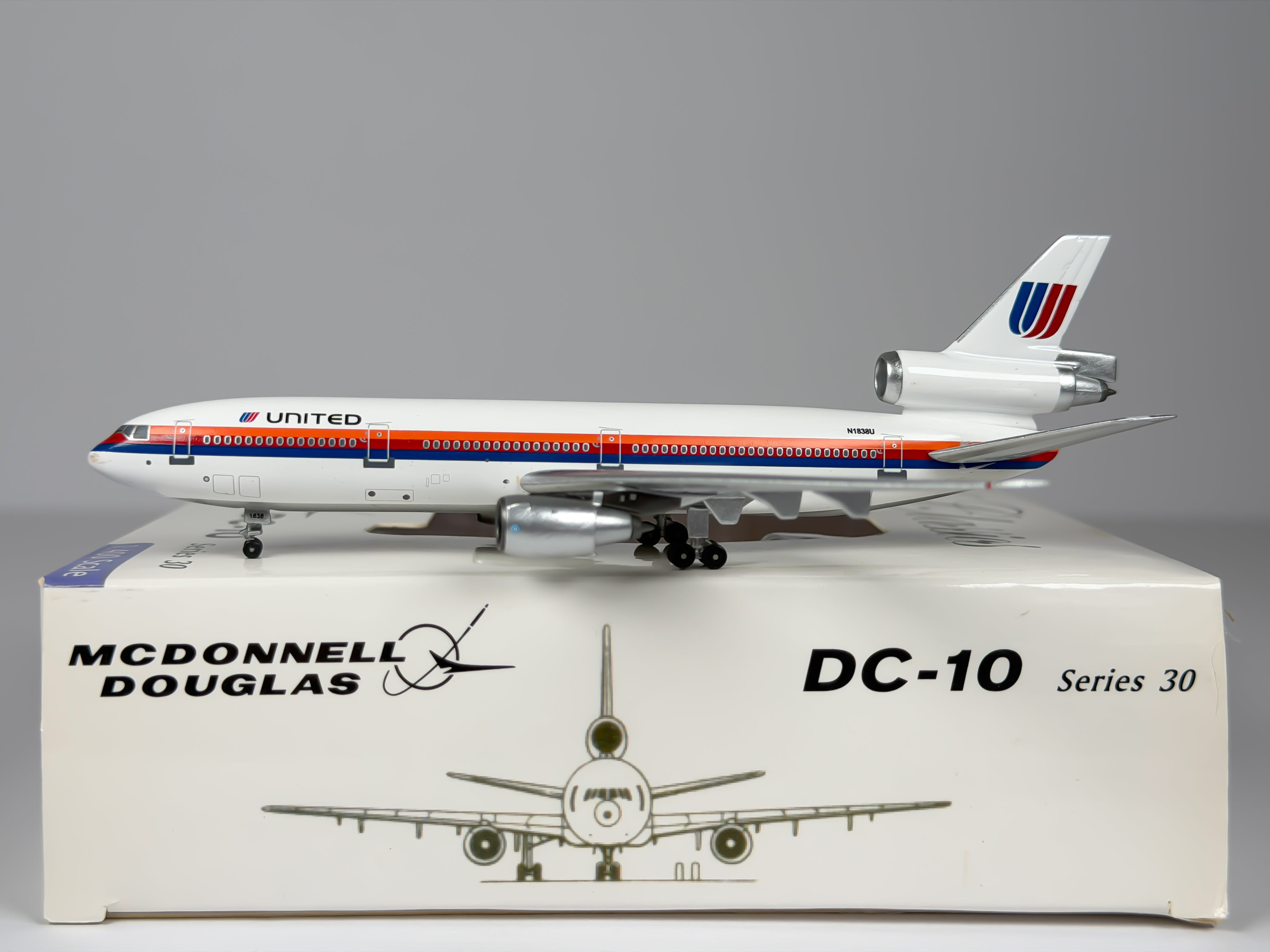United Airlines McDonnell Douglas DC-10-10 1:400 Aeroclassics N1838U (AC419340)
