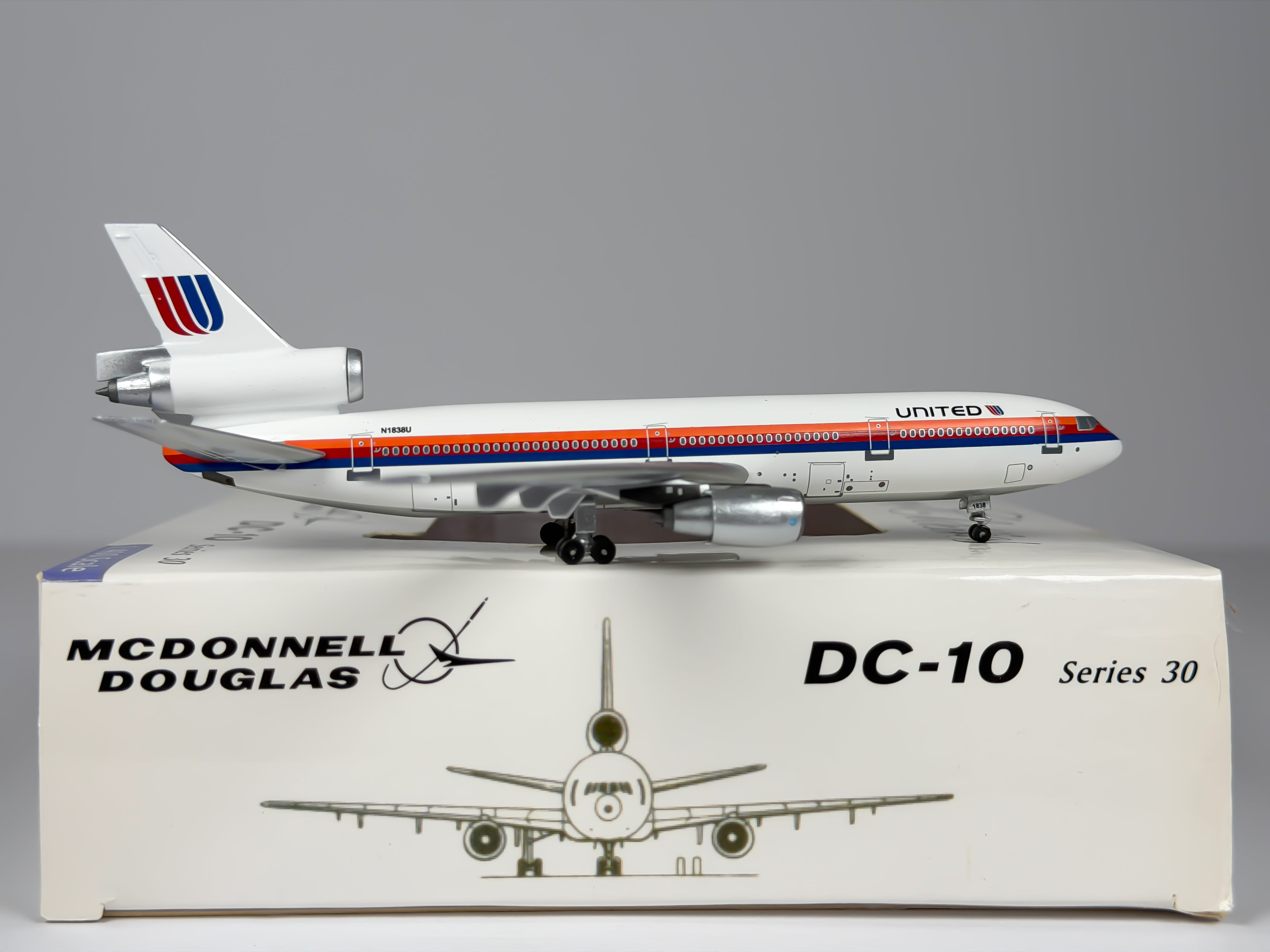United Airlines McDonnell Douglas DC-10-10 1:400 Aeroclassics N1838U (AC419340)