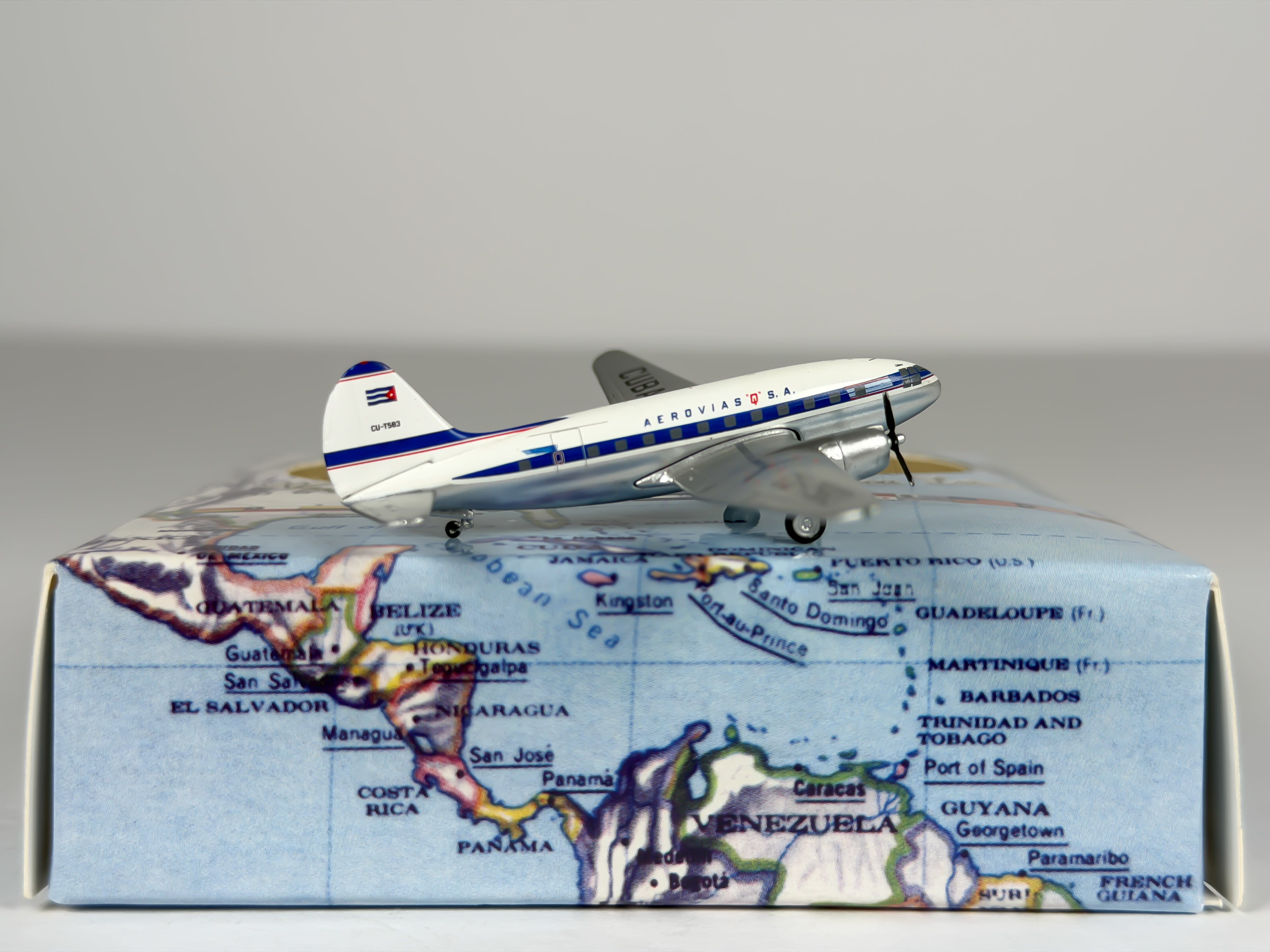 Aerovias Q Curtiss C-46 1:400 Aeroclassics CU-T583 (AC419360)