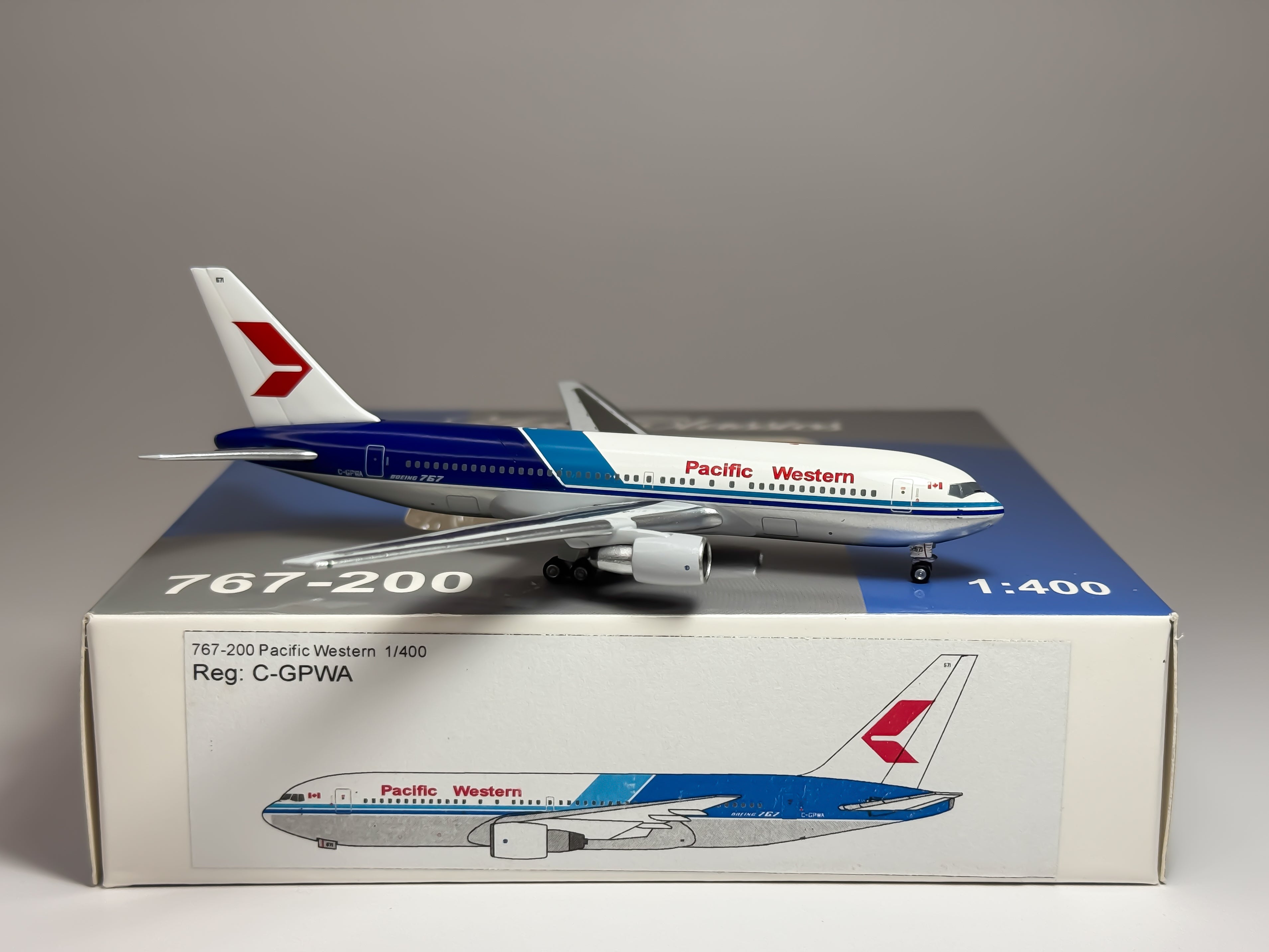 Pacific Western Airlines Boeing 767-200 1:400 Aeroclassics C-GPWA (AC419401)