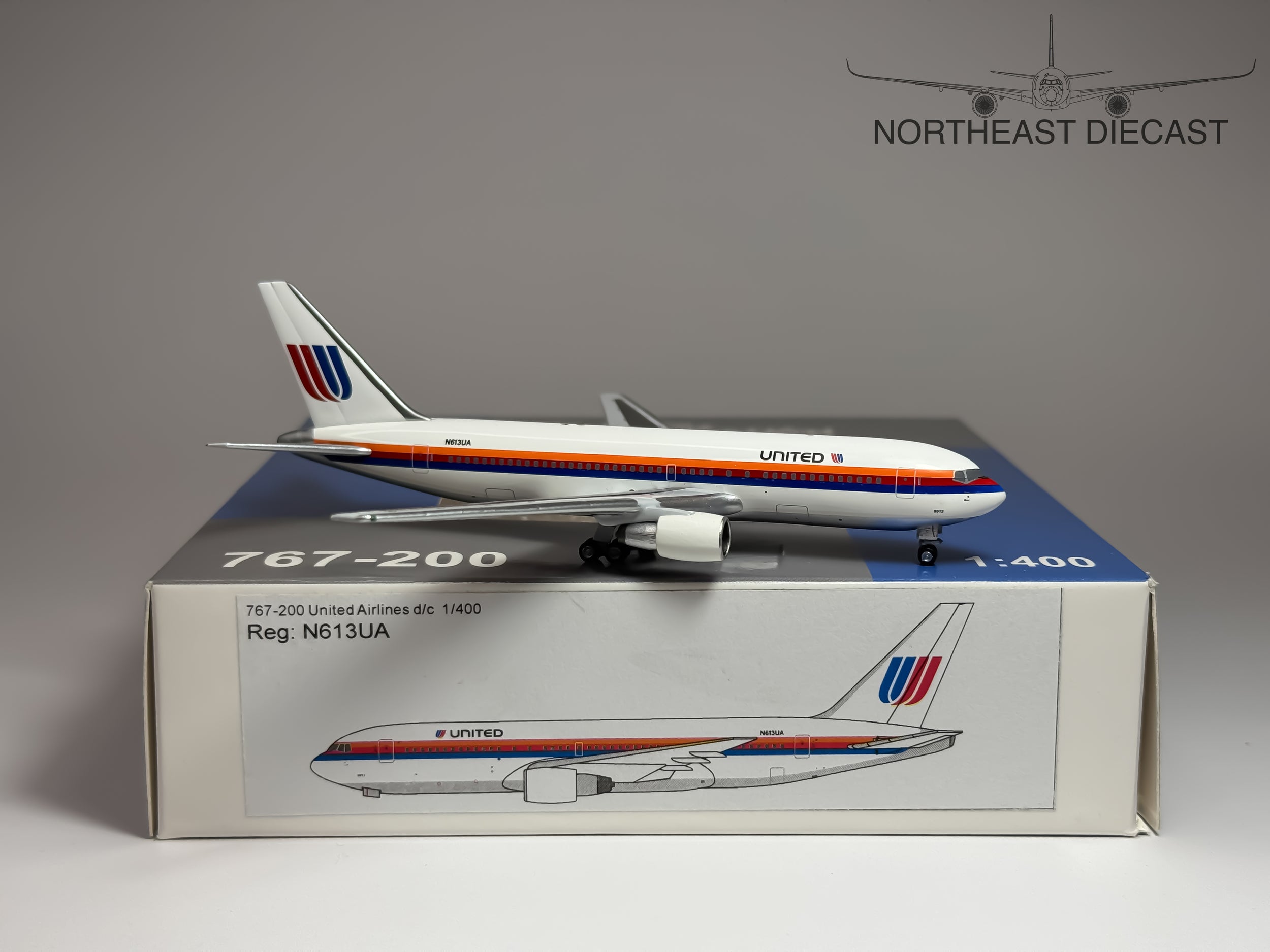 United Airlines Boeing 767-200 1:400 Aeroclassics N613UA (AC419403)