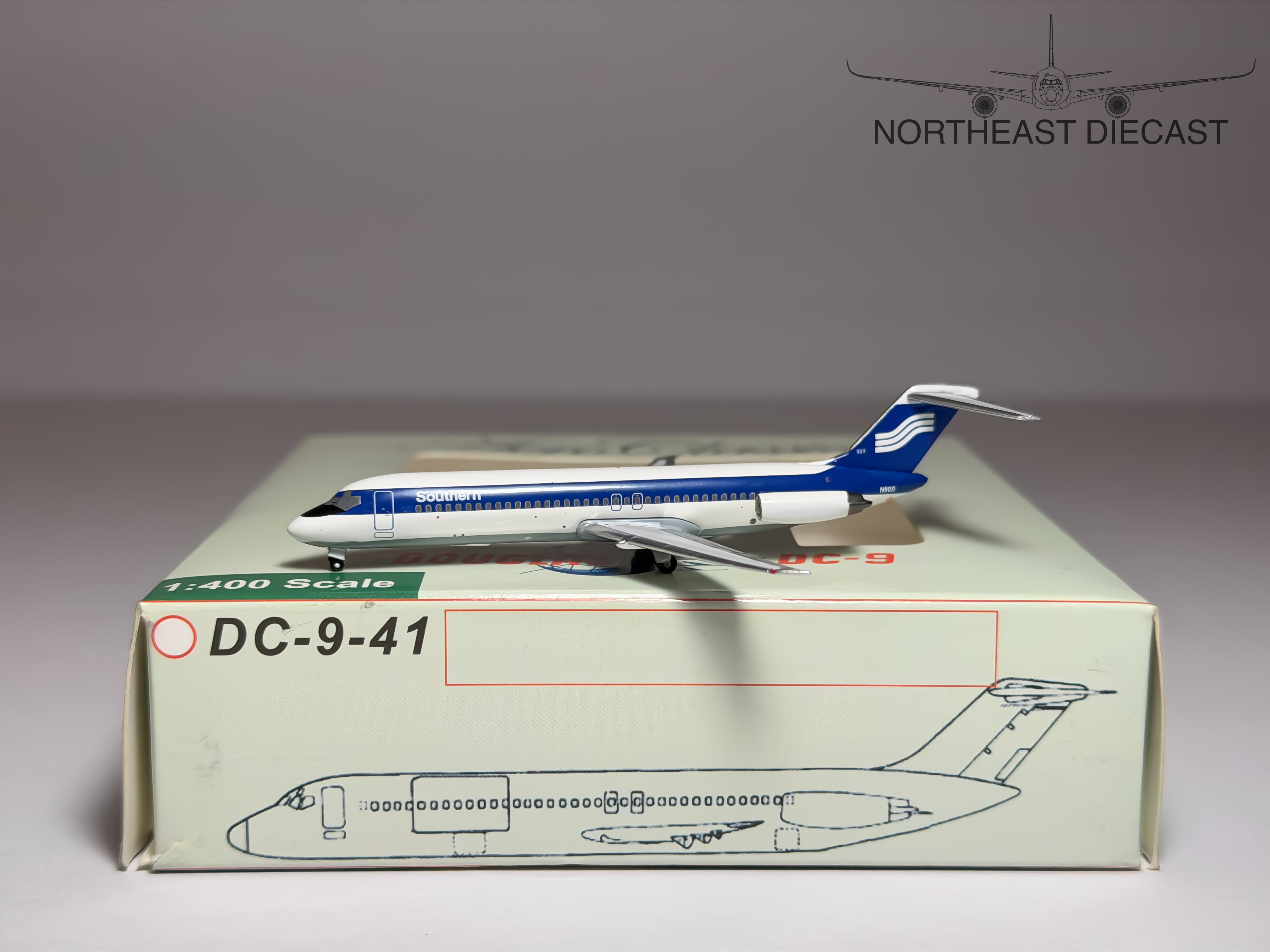 Southern Airways Douglas DC-9-30 1:400 Aeroclassics N90S (AC419513)