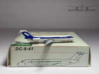 Republic Airlines Douglas DC-9-30 1:400 Aeroclassics N908H (AC419514)