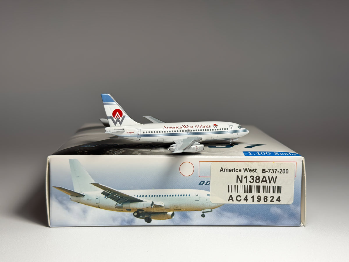 America West Boeing 737-200 1:400 Aeroclassics N138AW (AC419624A)