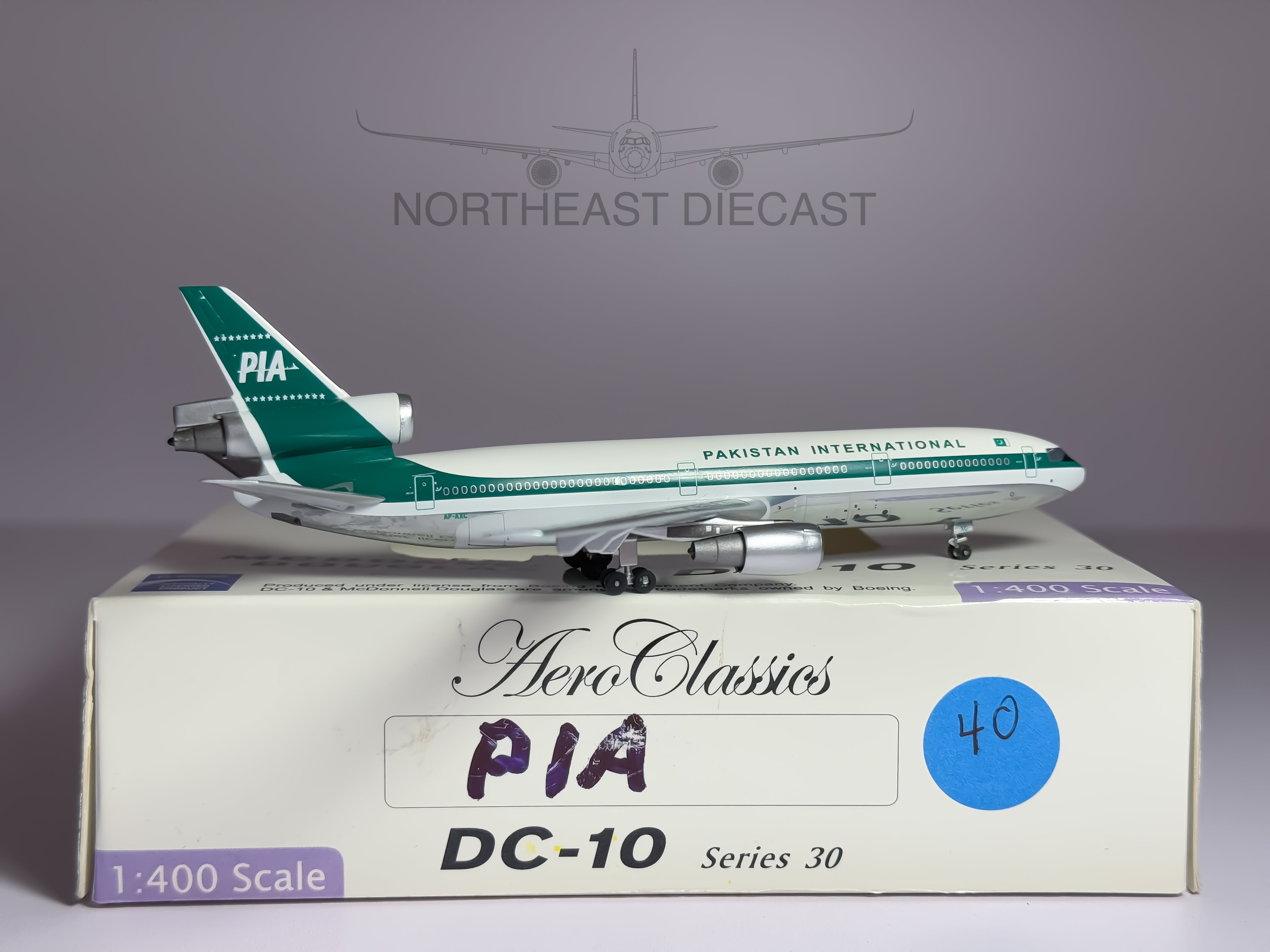 Pakistan International Airlines (PIA) McDonnell Douglas DC-10-30 1:400 Aeroclassics AP-AXC (AC419739)