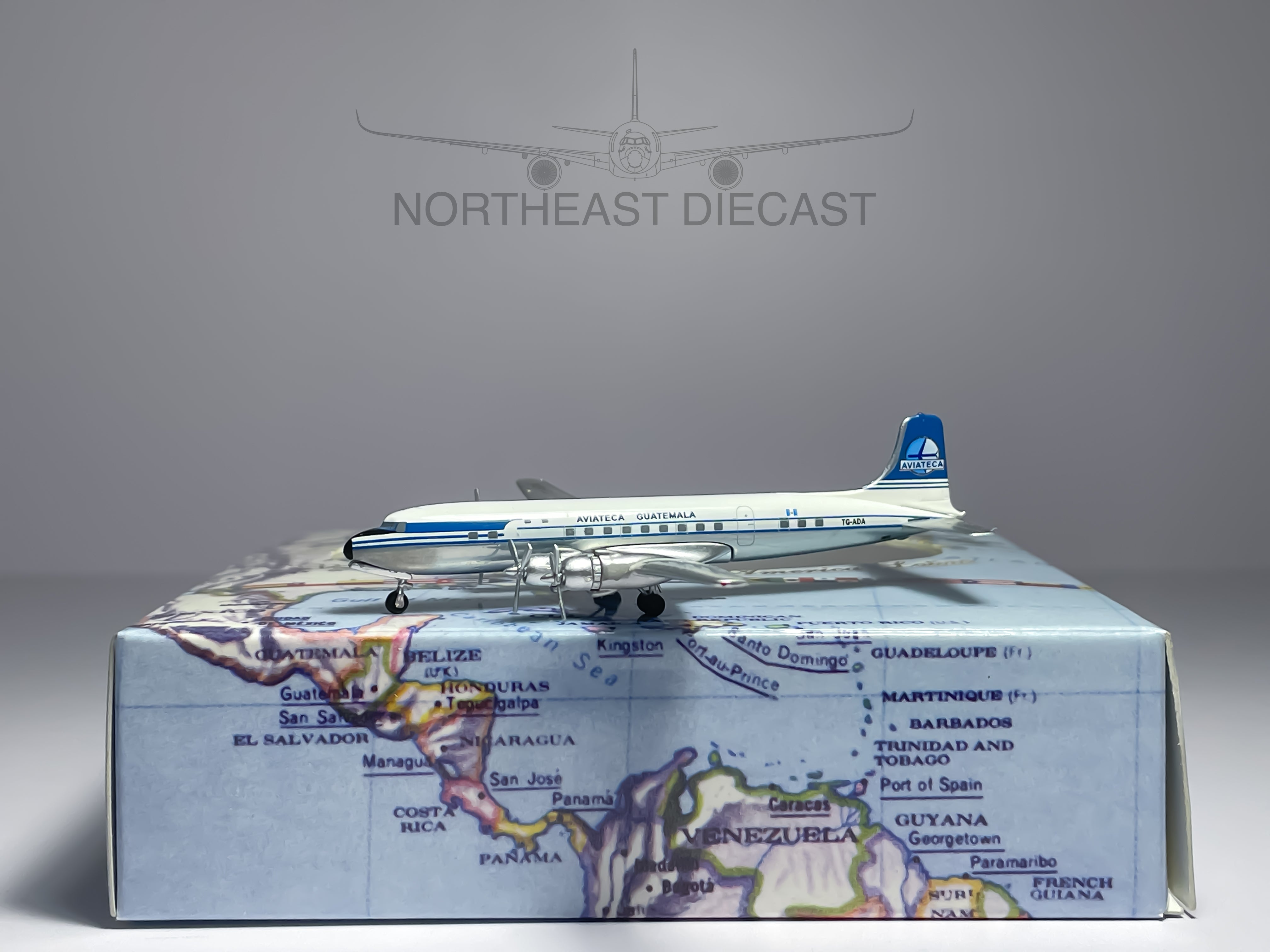 Aviateca Douglas DC-6 1:400 Aeroclassics TG-ADA (AC419824)