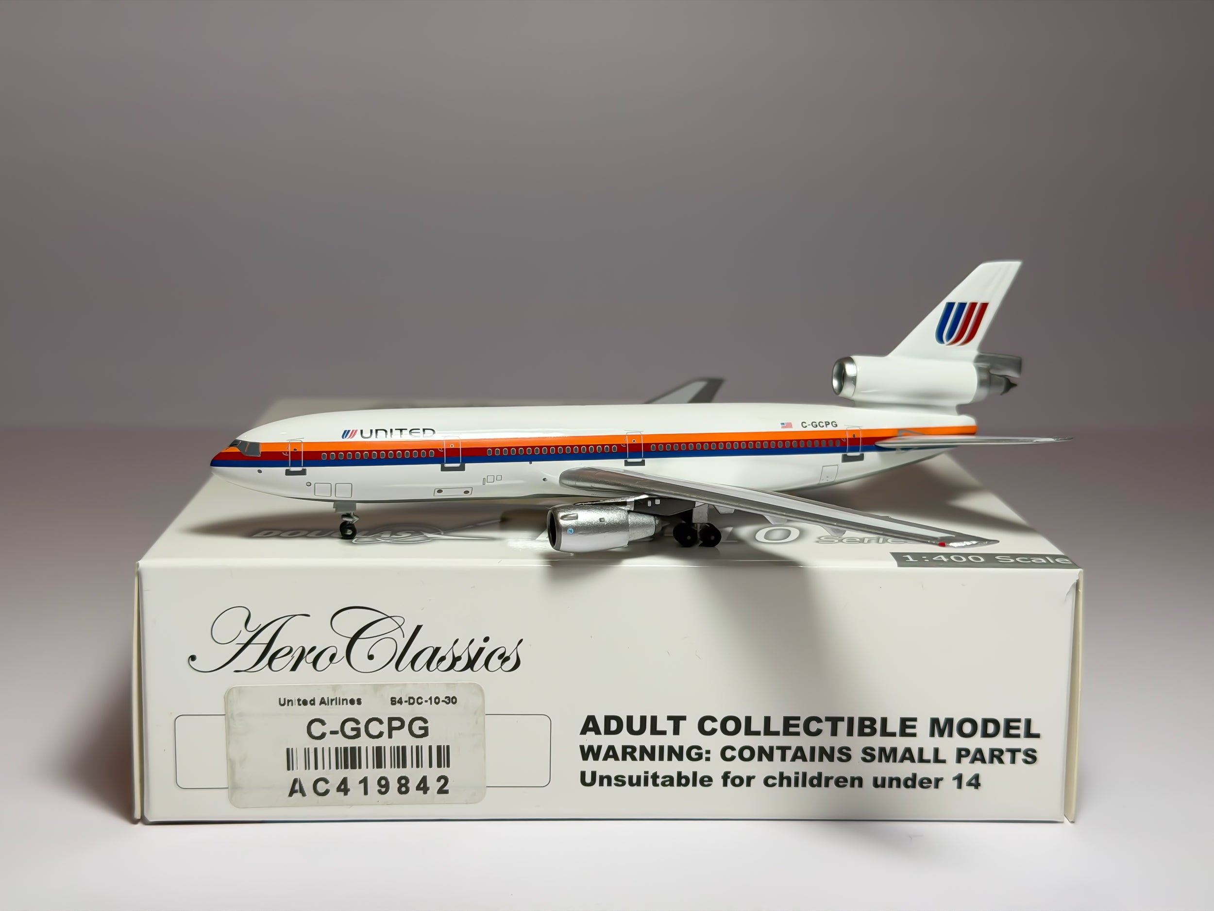 United Airlines McDonnell Douglas DC-10-30 1:400 Aeroclassics C-GCPG (AC419842)