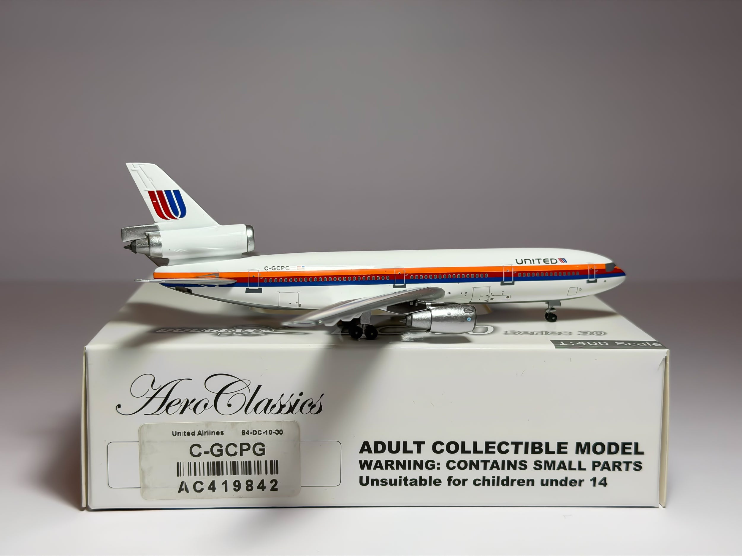 United Airlines McDonnell Douglas DC-10-30 1:400 Aeroclassics C-GCPG (AC419842)