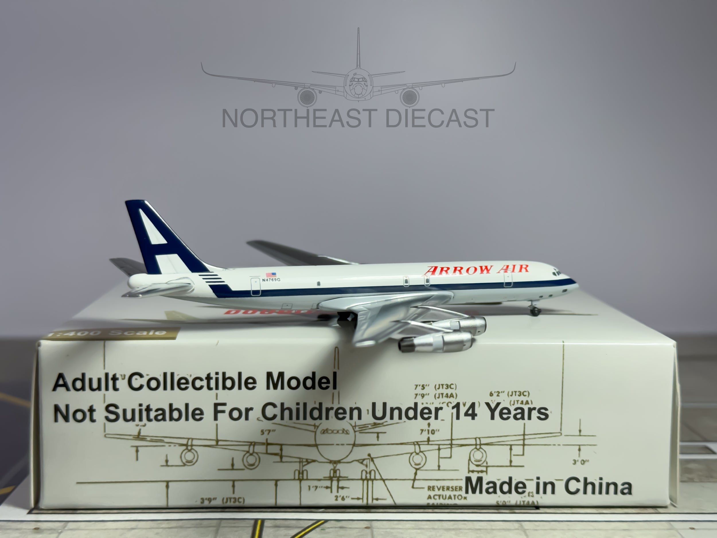 Arrow Air Douglas DC-8-50F 1:400 Aeroclassics N4769G (AC419933)