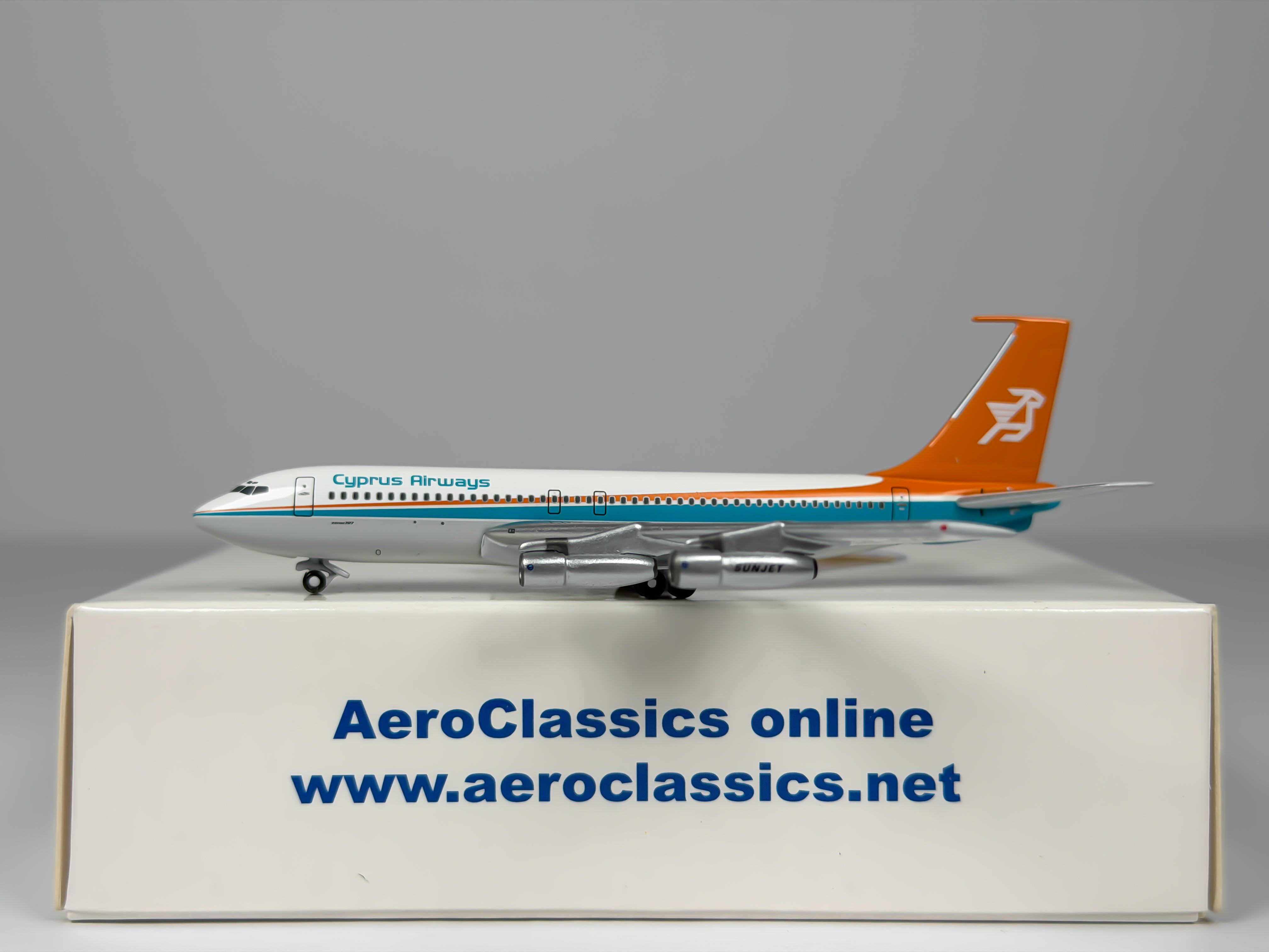 Cyprus Airways Boeing 707-100 1:400 Aeroclassics 5B-DAP (AC5BDAP)