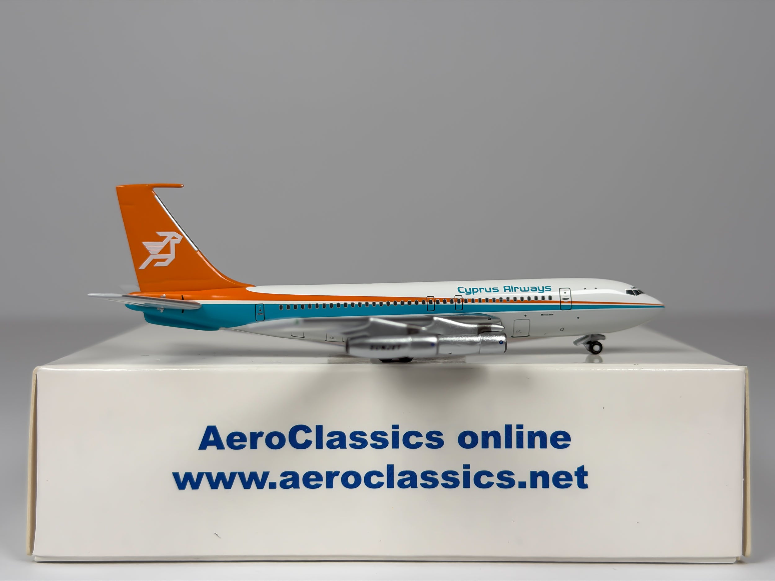 Cyprus Airways Boeing 707-100 1:400 Aeroclassics 5B-DAP (AC5BDAP)
