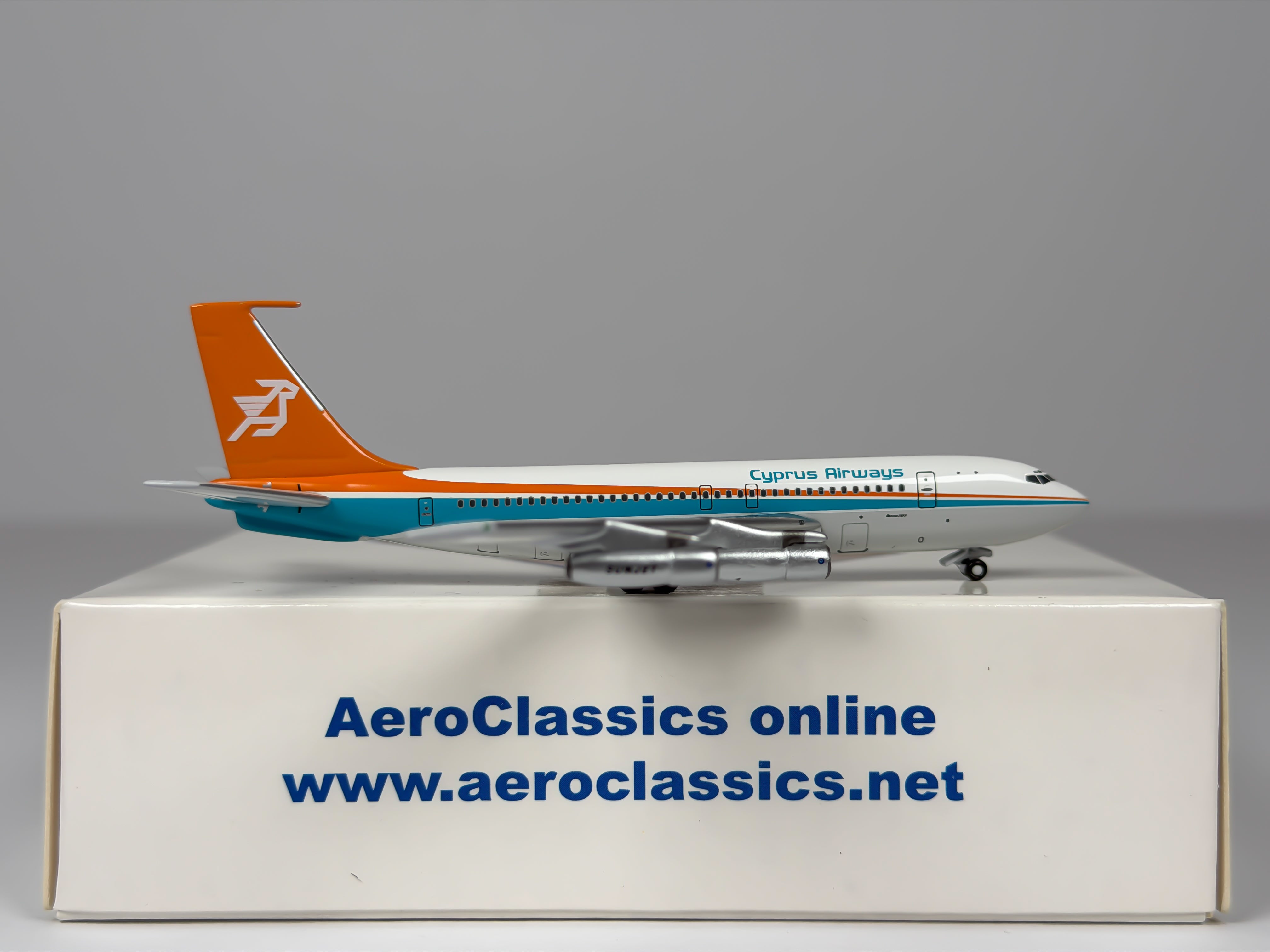 Cyprus Airways Boeing 707-100 1:400 Aeroclassics 5B-DAP (AC5BDAP)