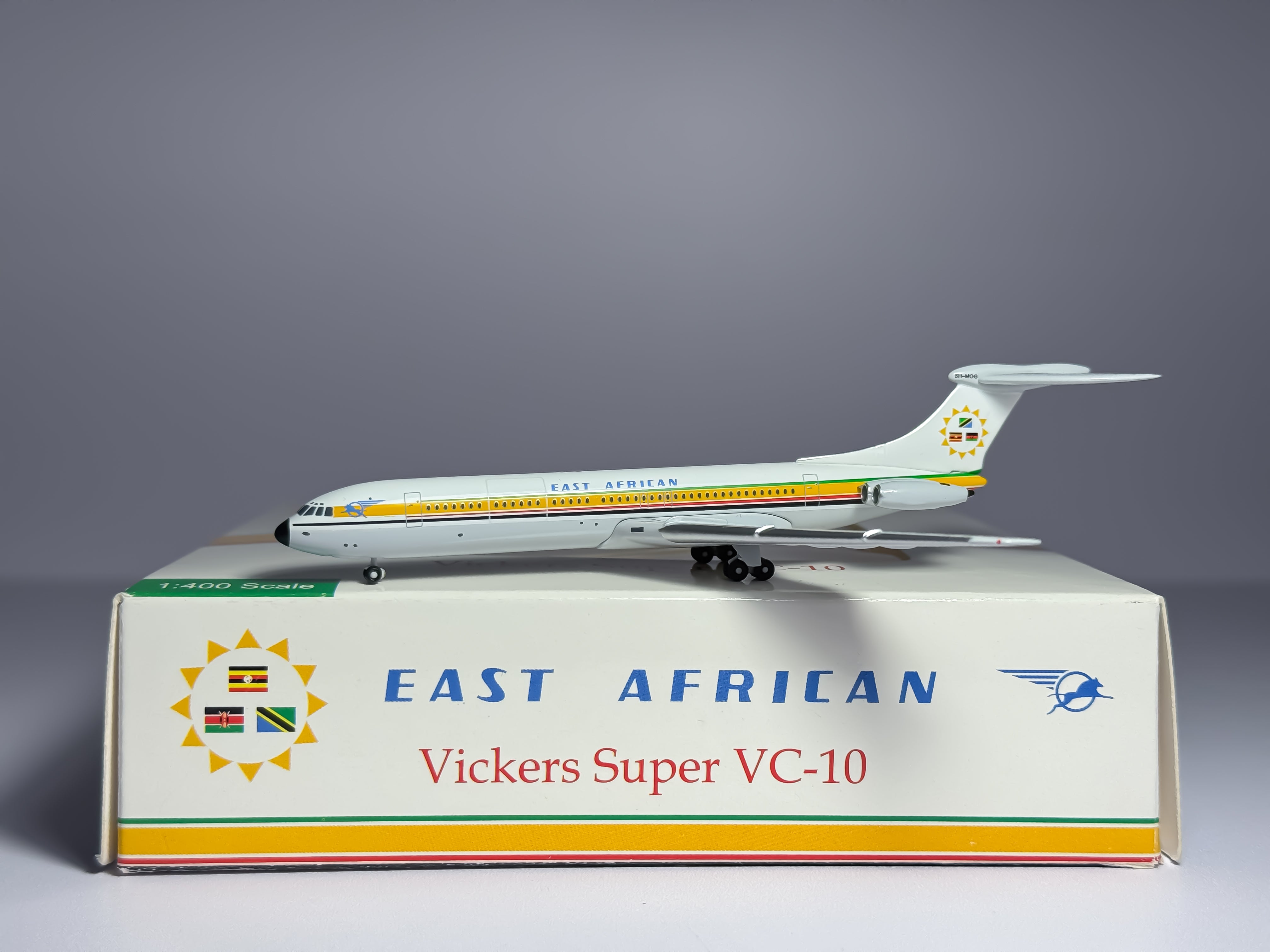 East African Airways Vickers VC-10 1:400 Aeroclassics 5H-MOG (AC5HMOG)
