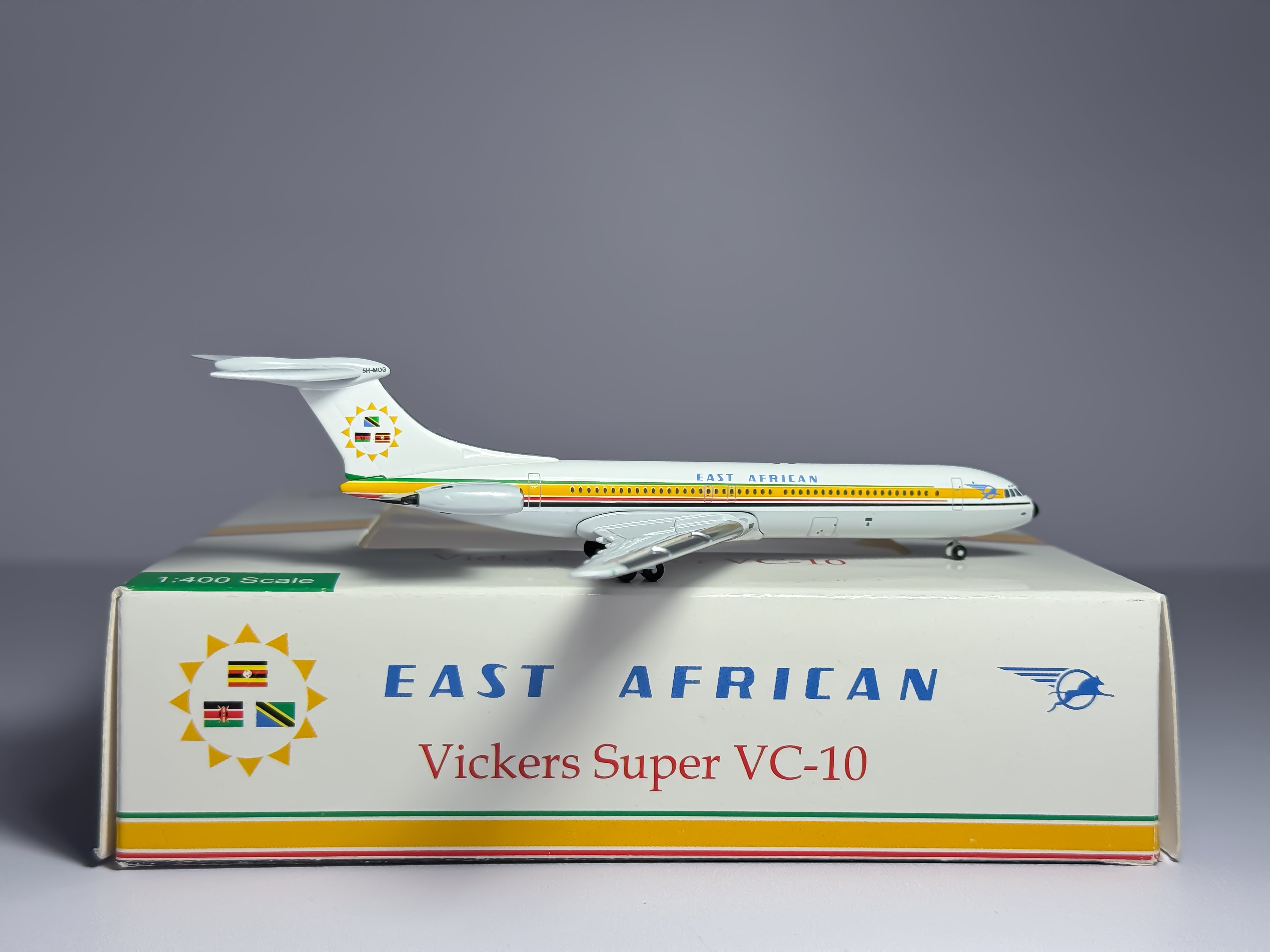 East African Airways Vickers VC-10 1:400 Aeroclassics 5H-MOG (AC5HMOG)