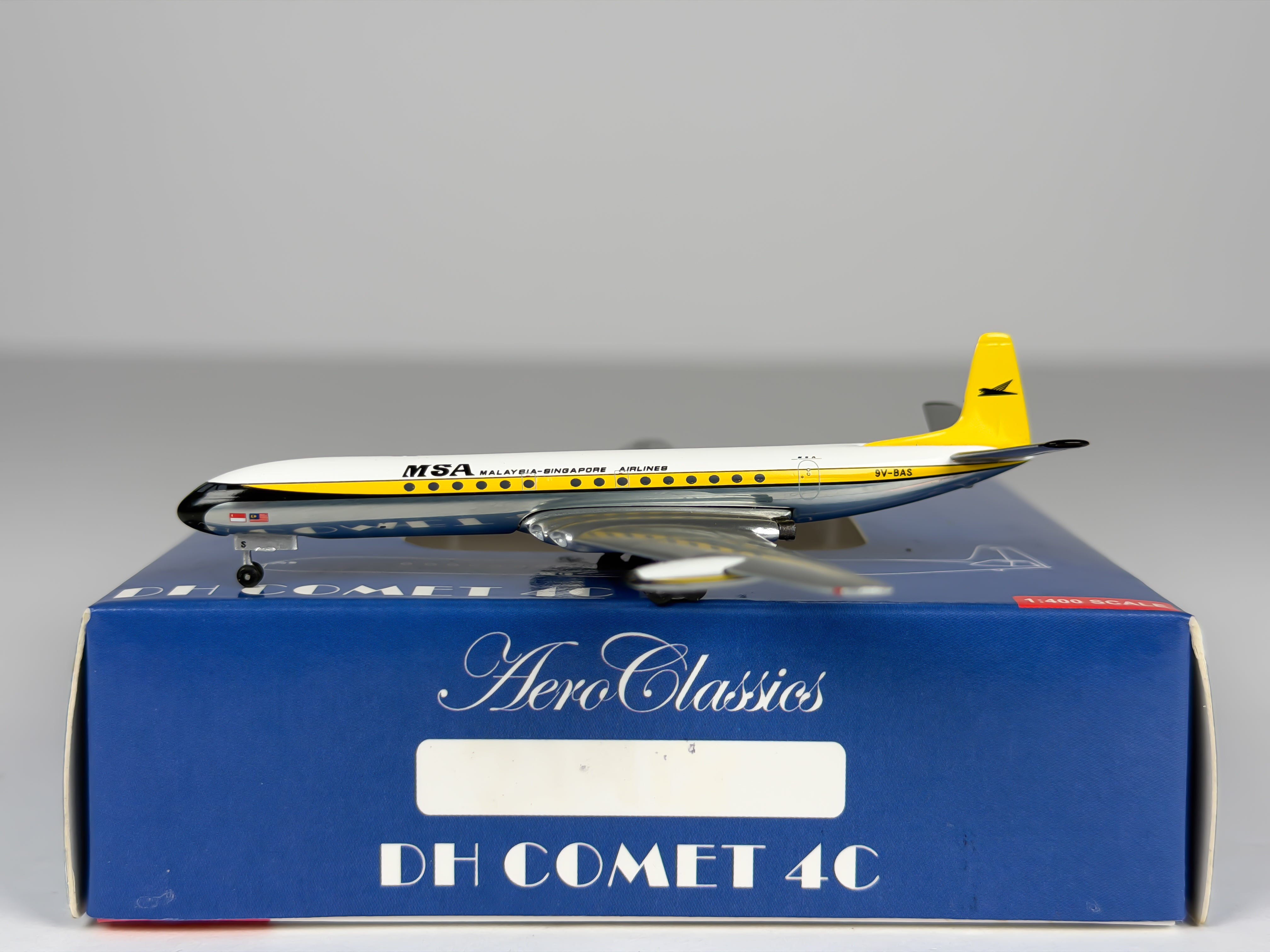 Malaysian Airline System (MAS) De Havilland DH-106 Comet 1:400 Aeroclassics 9V-BAS (AC9VBAS)