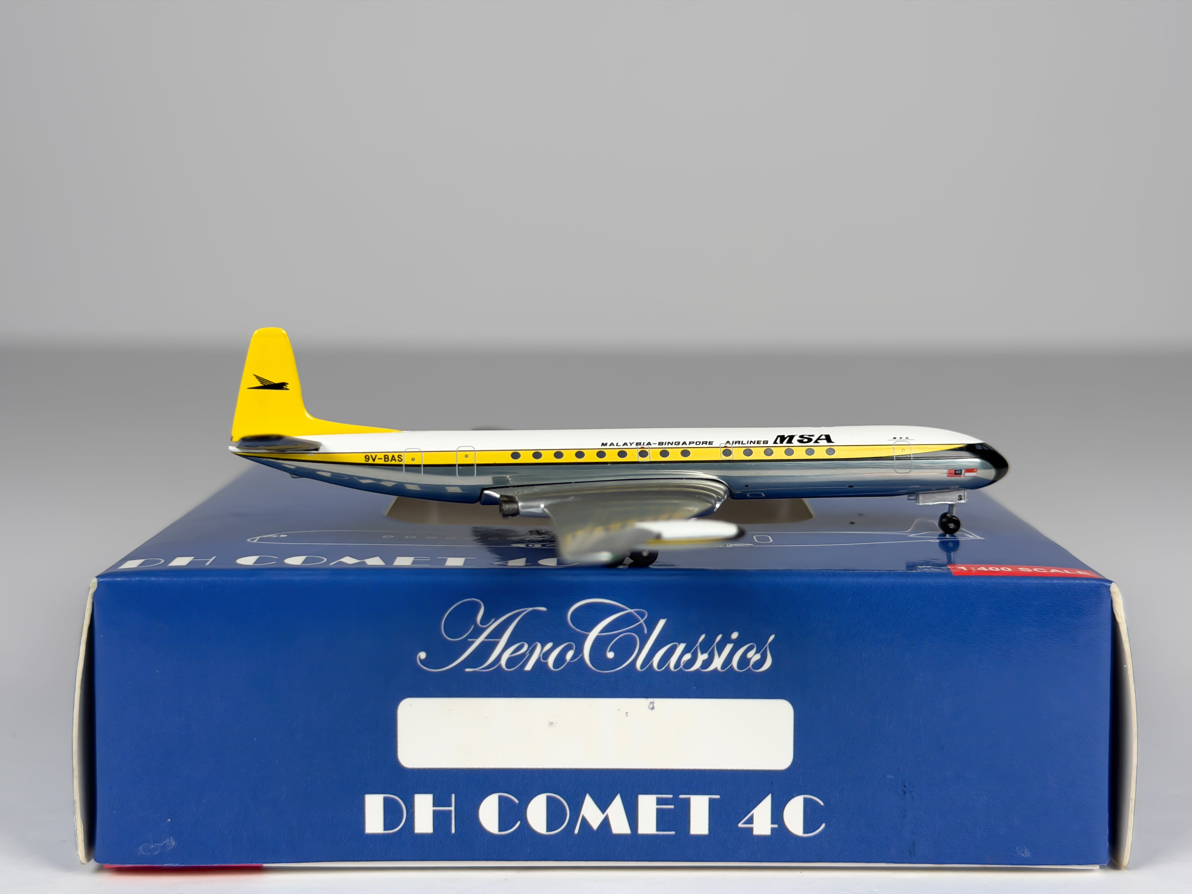 Malaysian Airline System (MAS) De Havilland DH-106 Comet 1:400 Aeroclassics 9V-BAS (AC9VBAS)