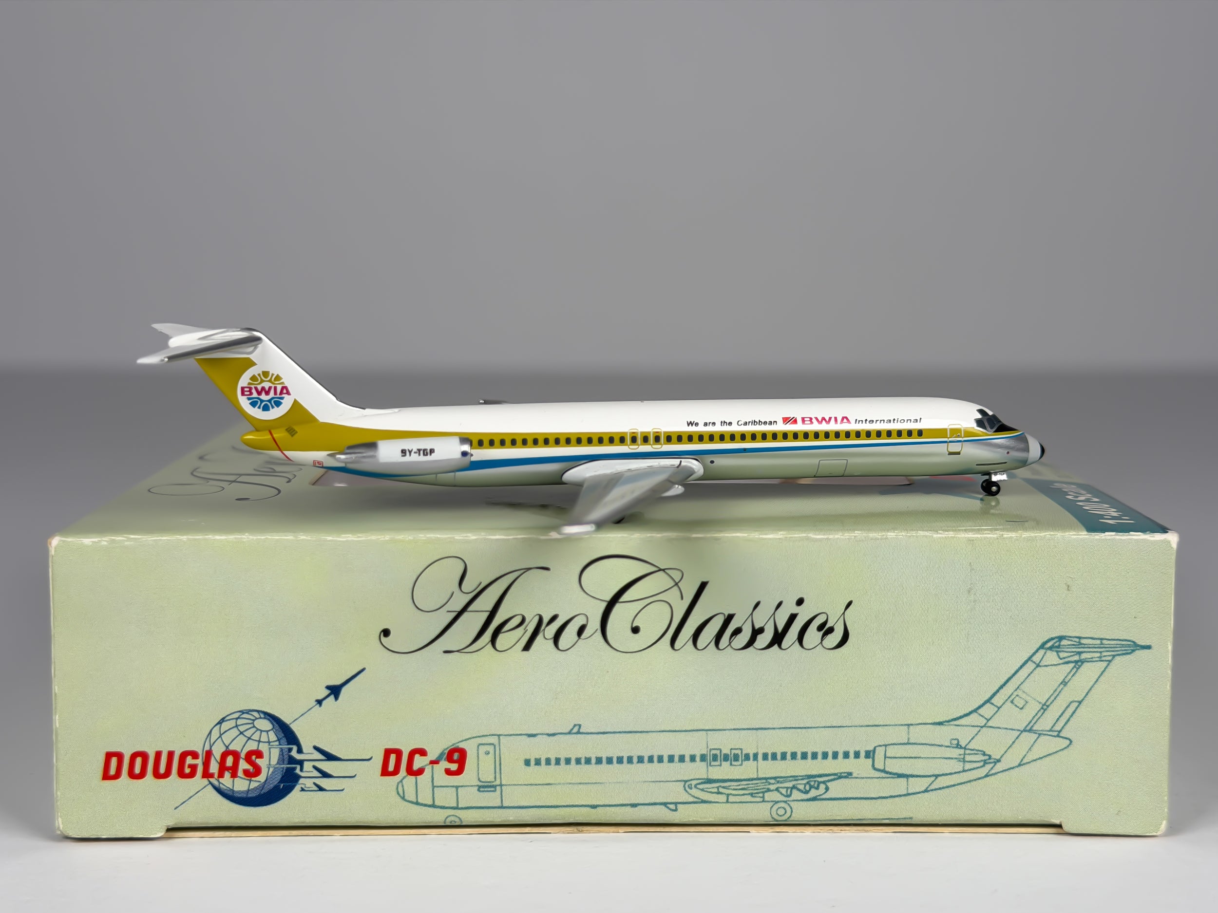 British West Indian Airways (BWIA) Douglas DC-9-30 1:400 Aeroclassics 9Y-TGP (AC9YTGP)