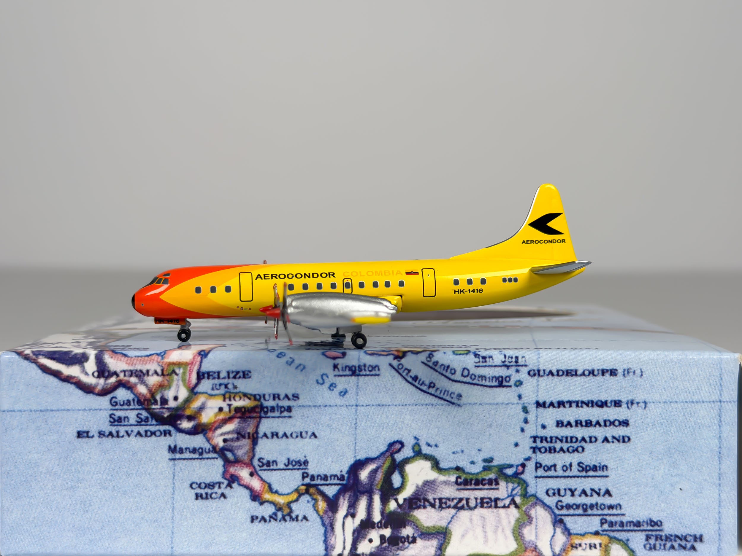Aerocondor Colombia Lockheed L-188 Electra 1:400 Aeroclassics HK-1416 (ACAC188)