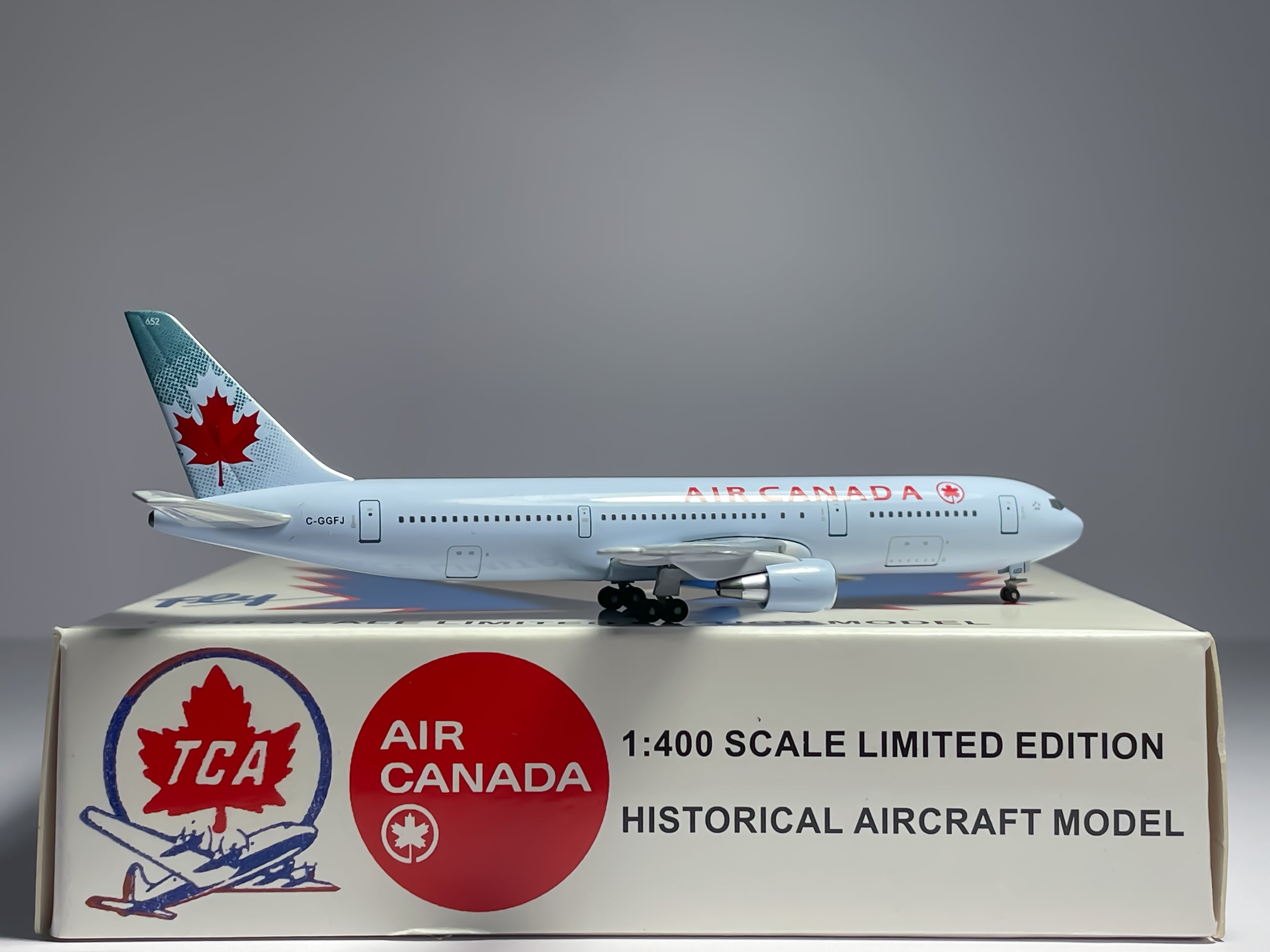 Air Canada Boeing 767-300 1:400 Aeroclassics C-GGFJ (ACACA028)