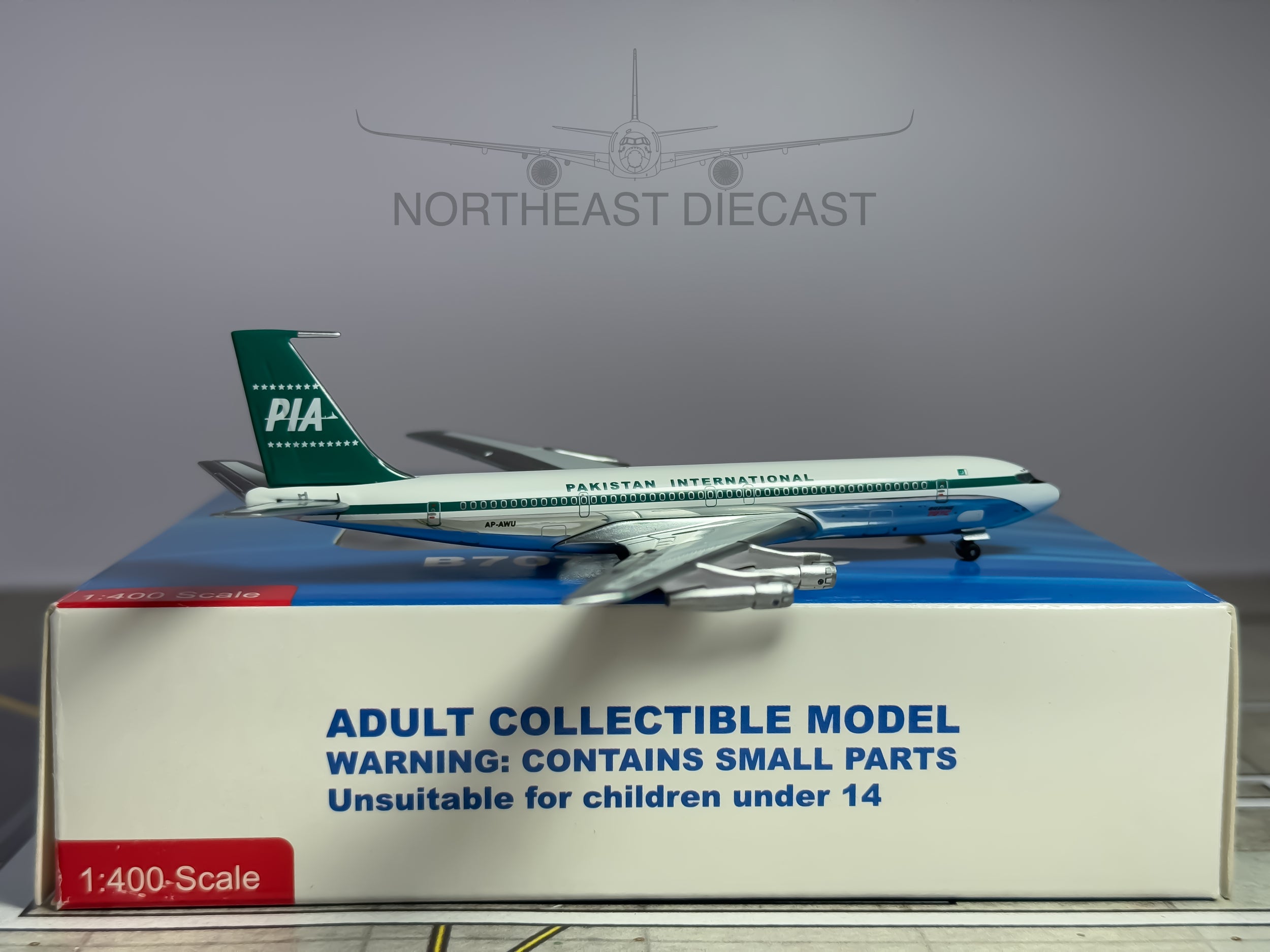 Pakistan International Airlines (PIA) Boeing 707-300 1:400 Aeroclassics AP-AWU (ACAPAWU)