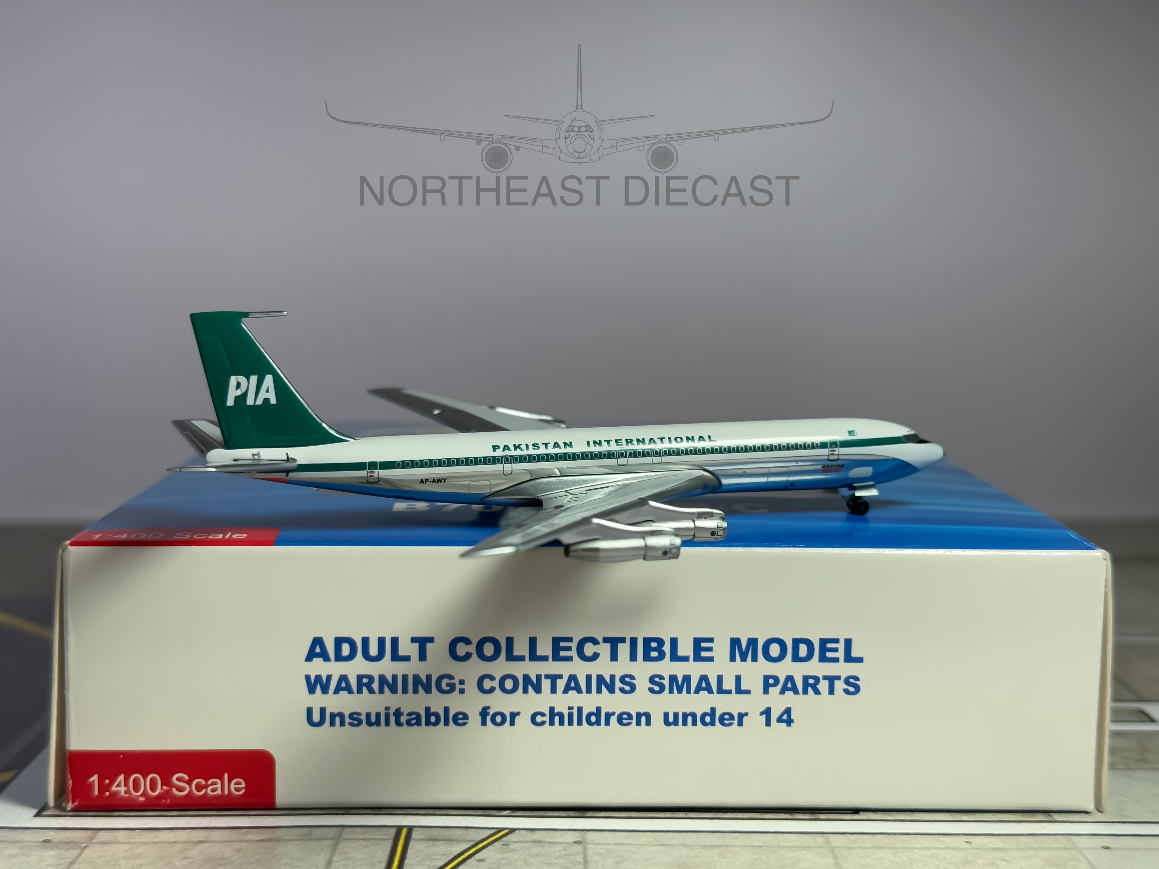 Pakistan International Airlines (PIA) Boeing 707-300 1:400 Aeroclassics AP-AWY (ACAPAWY)