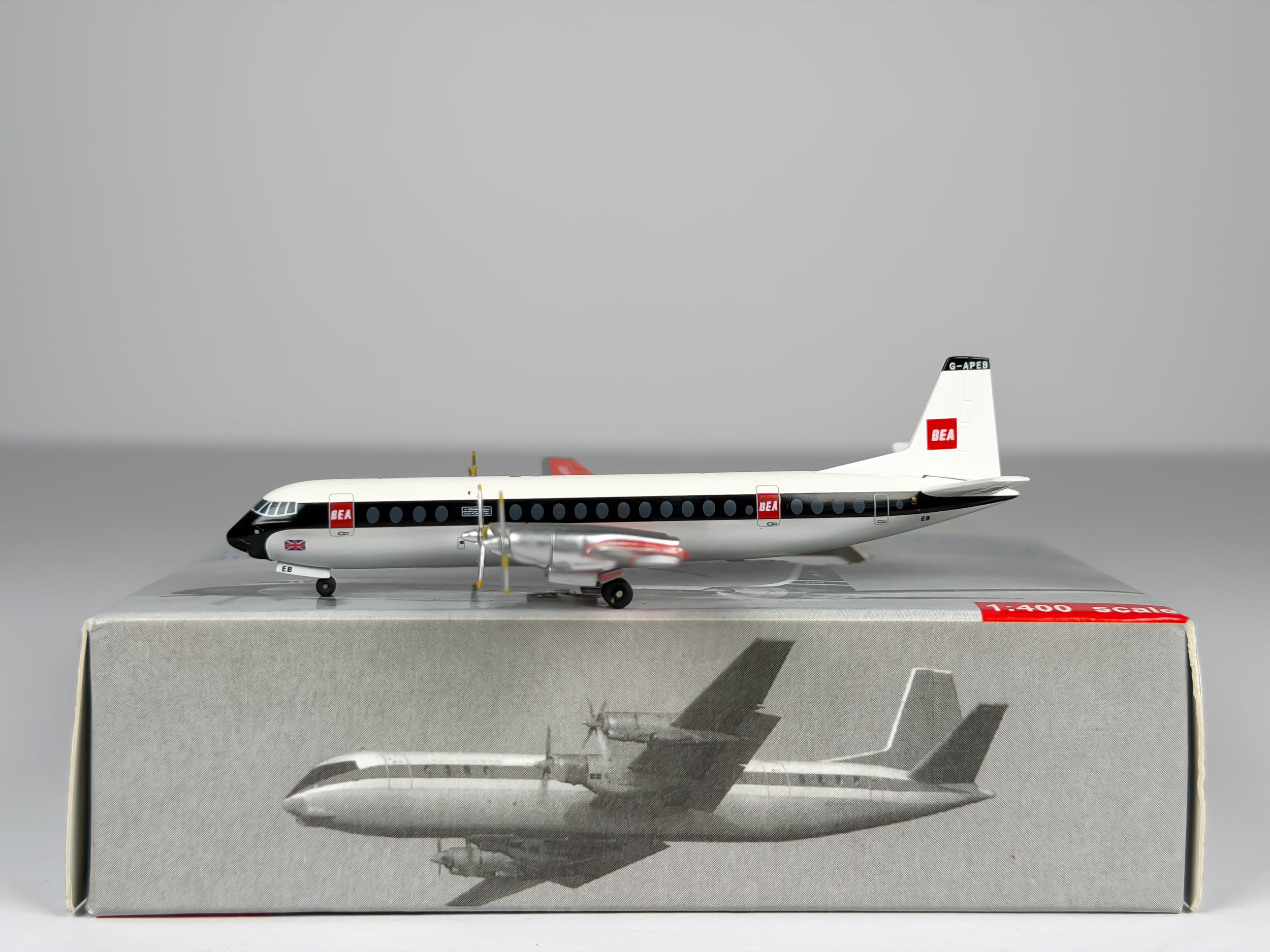 British European Airways (BEA) Vickers Vanguard 1:400 Aeroclassics G-APEB (ACBEA0509)