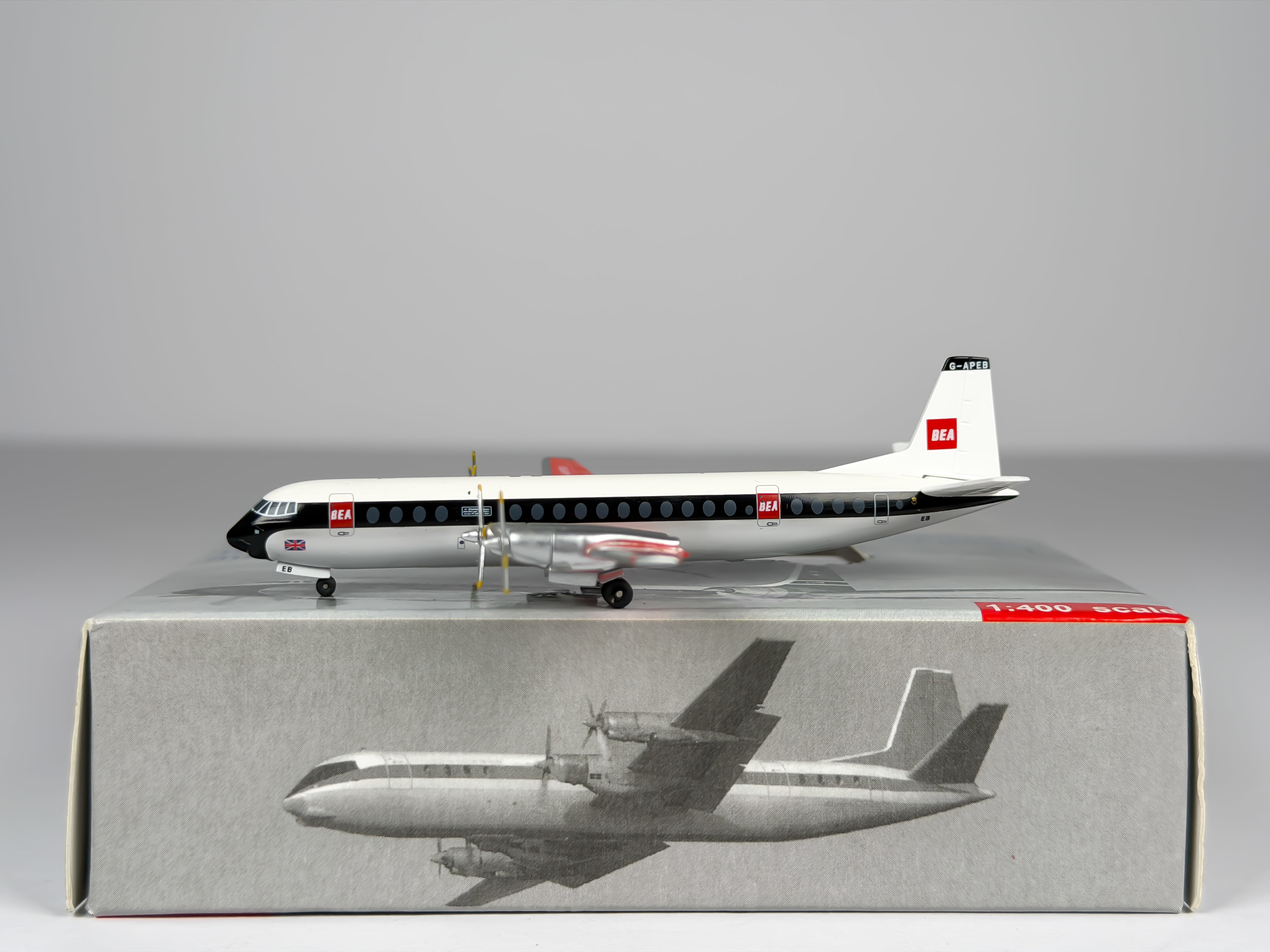British European Airways (BEA) Vickers Vanguard 1:400 Aeroclassics G-APEB (ACBEA0509)