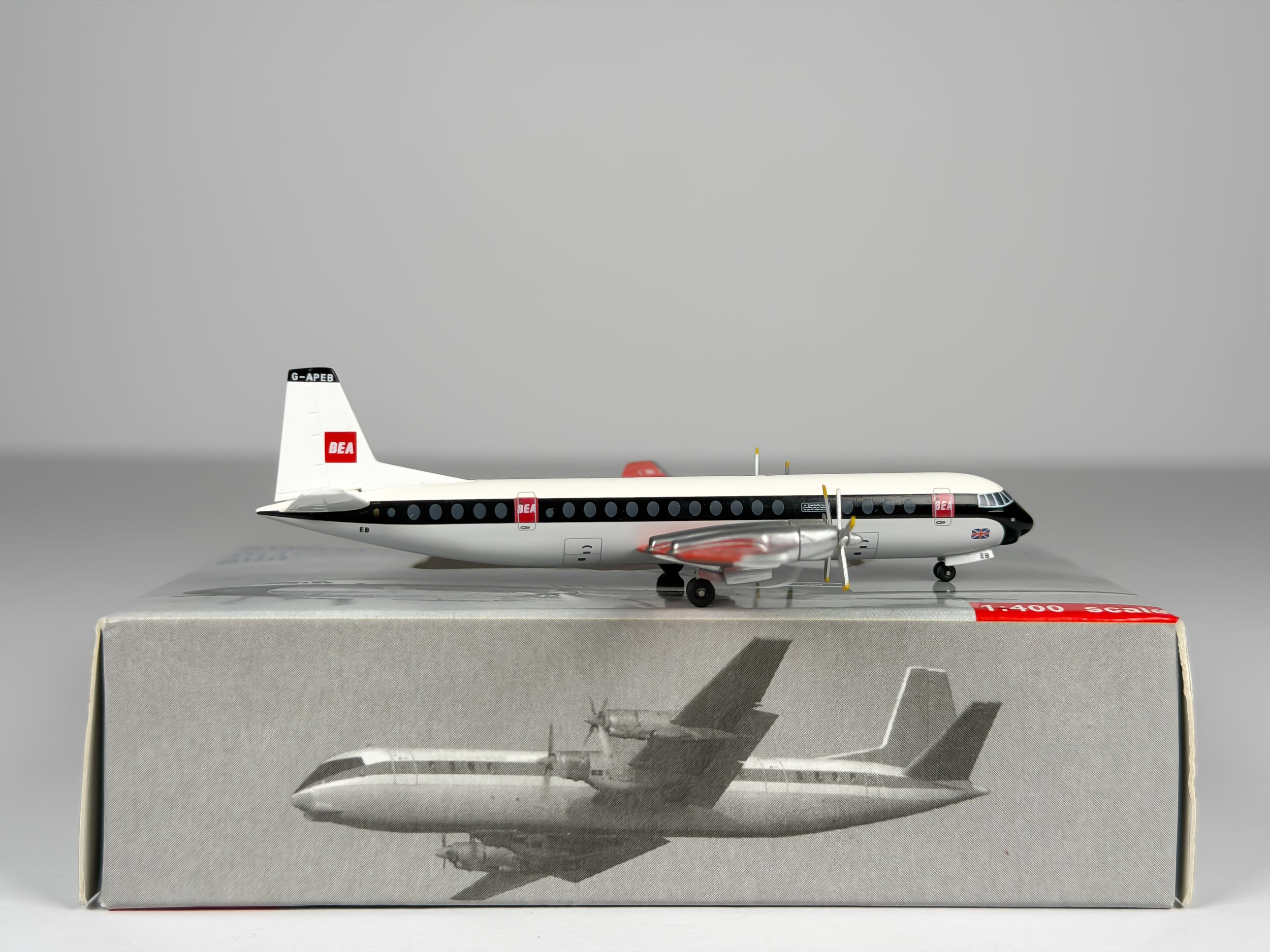 British European Airways (BEA) Vickers Vanguard 1:400 Aeroclassics G-APEB (ACBEA0509)