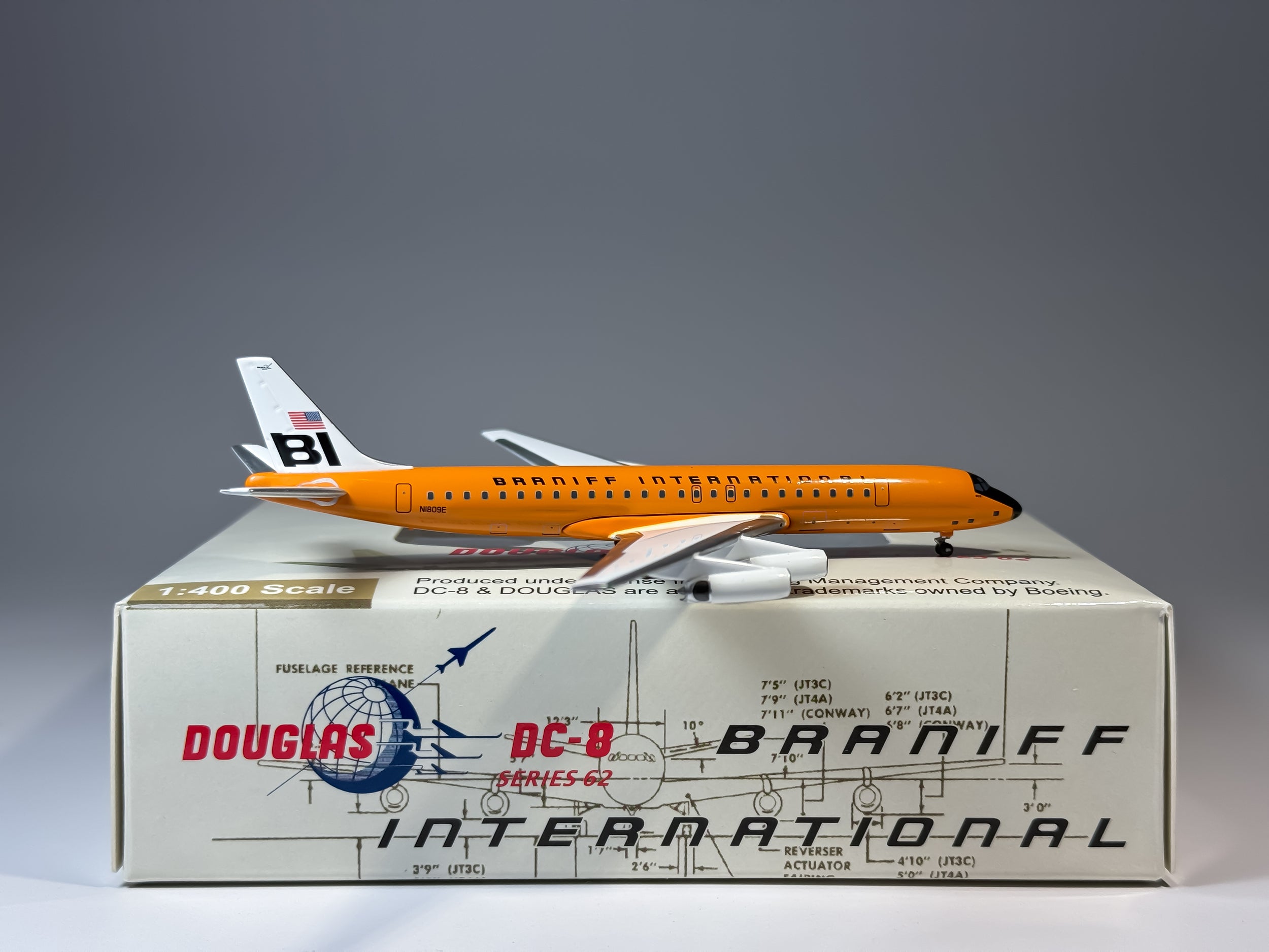 Braniff International Douglas DC-8-62 1:400 Aeroclassics N1809E (ACBNF0608A)