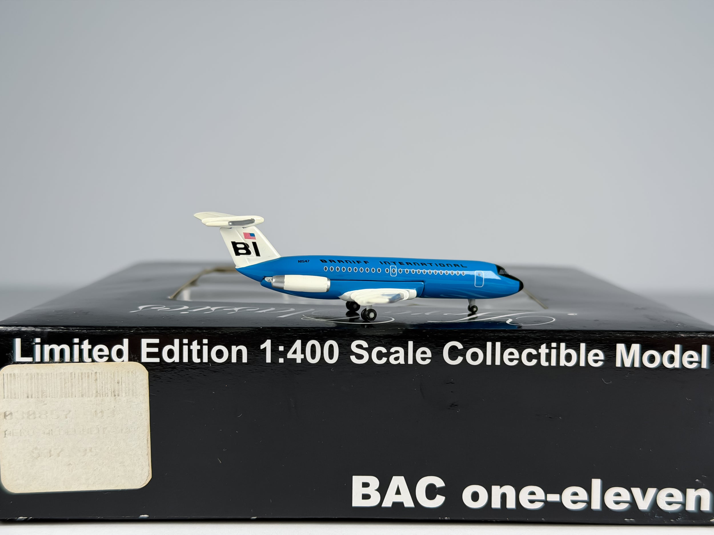 Braniff International BAC 1-11 1:400 Aeroclassics N1547 (ACBNF060B)