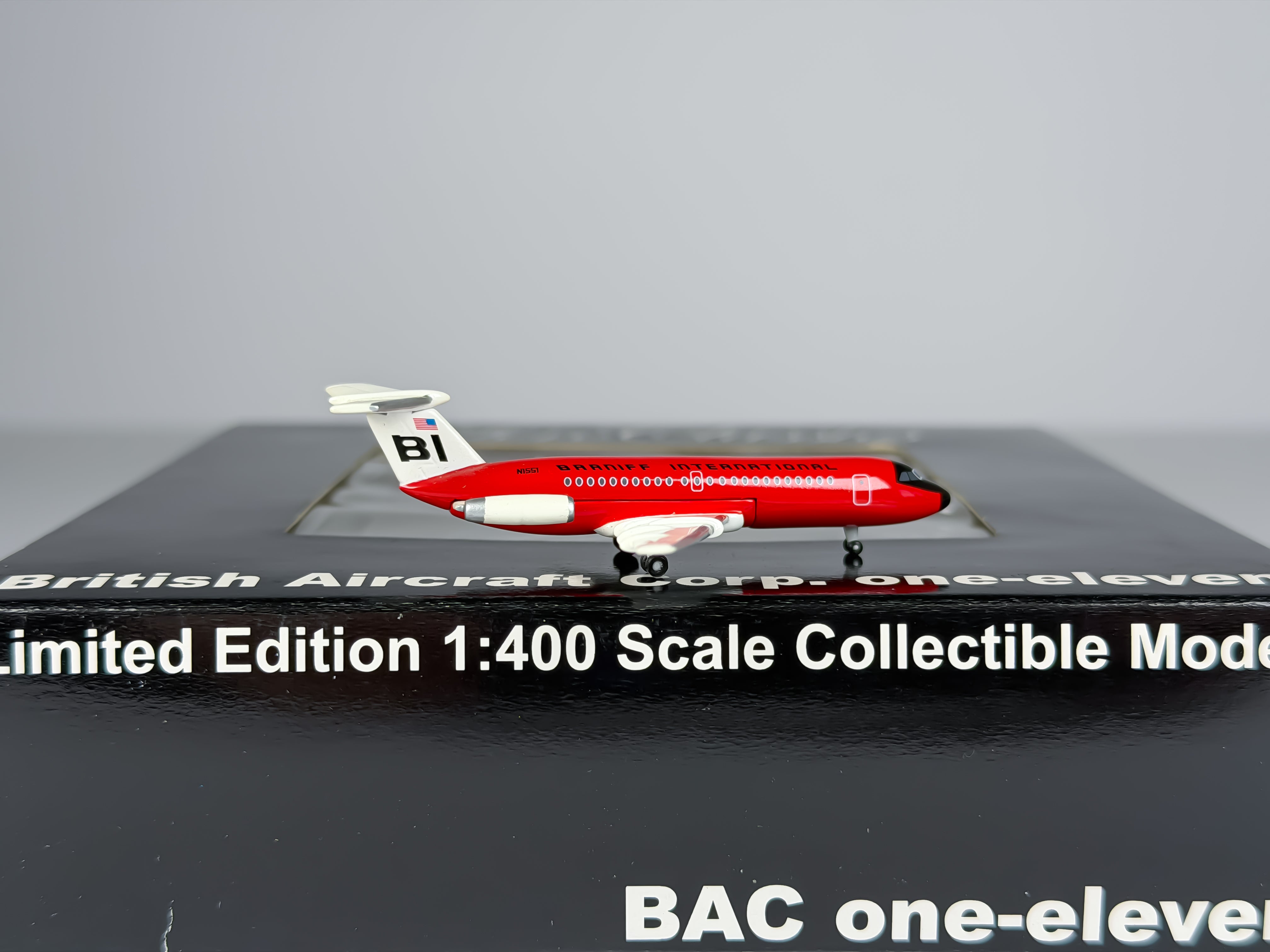 Braniff International BAC 1-11 1:400 Aeroclassics N1551 (ACBNF060H)
