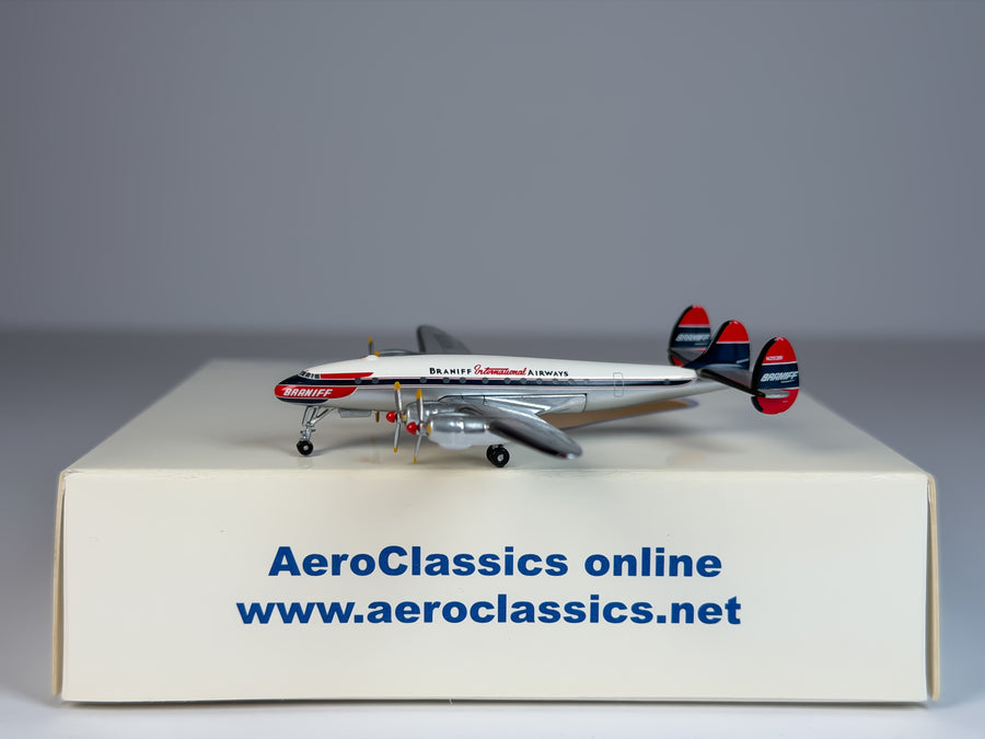 Braniff International Lockheed L-049 1:400 Aeroclassics N25218 (ACBNF069)