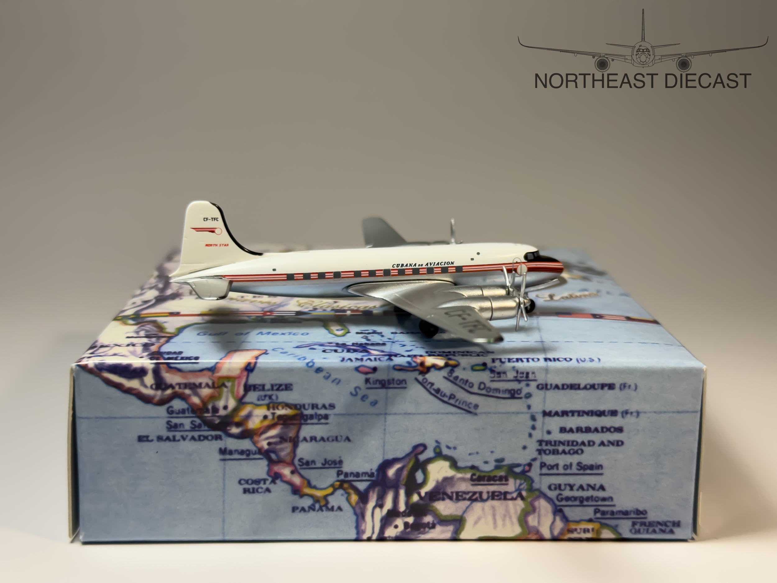 Cubana de Aviacion Douglas DC-4 1:400 Aeroclassics CF-TFC (ACCFTFC)