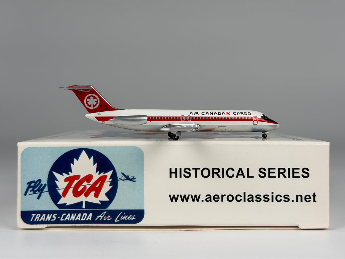 Air Canada Cargo Douglas DC-9-30RC 1:400 Aeroclassics CF-TMN (ACCFTMN)