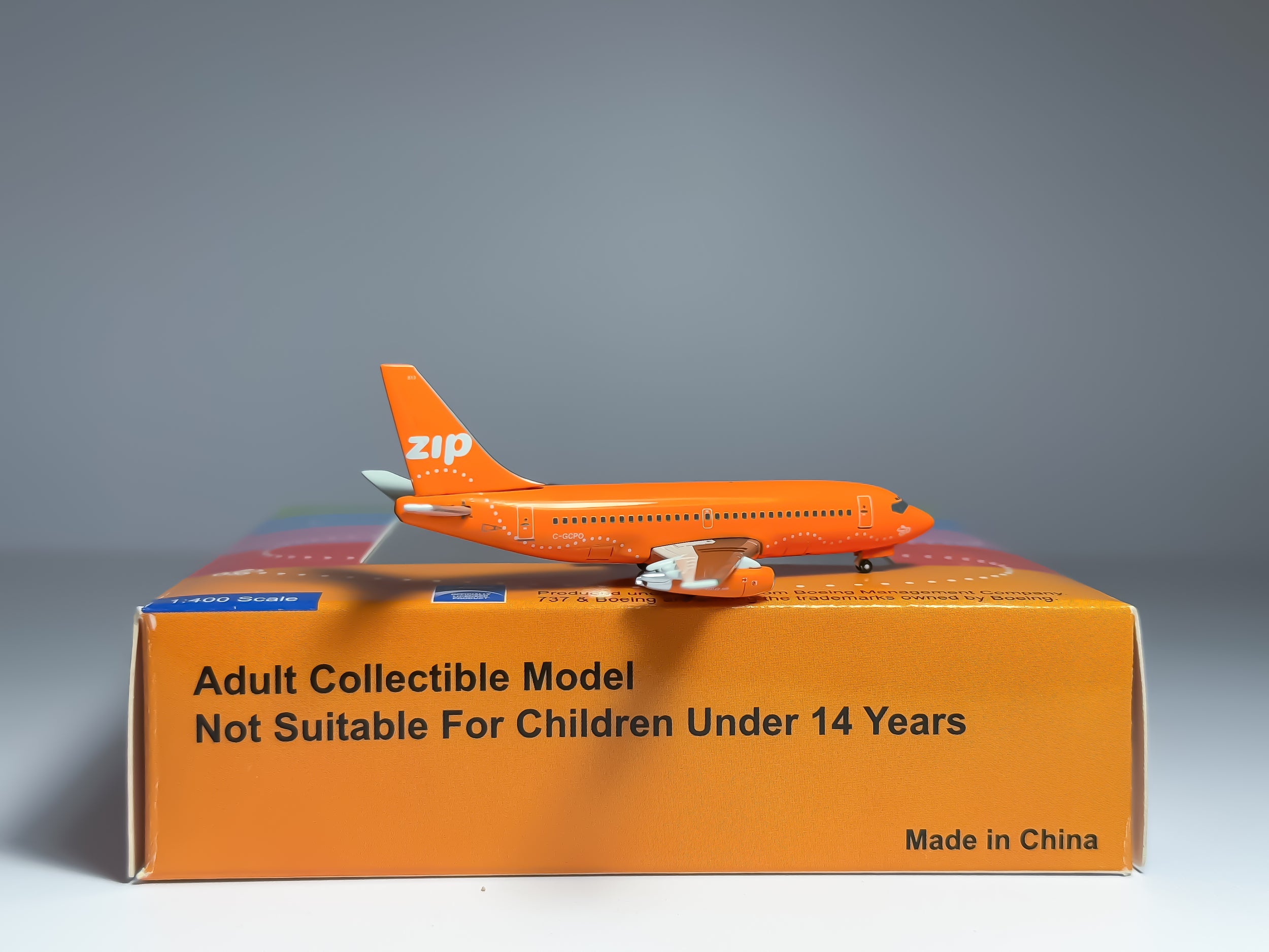 Zip Boeing 737-200 1:400 Aeroclassics C-GCPO (ACCGCPO)