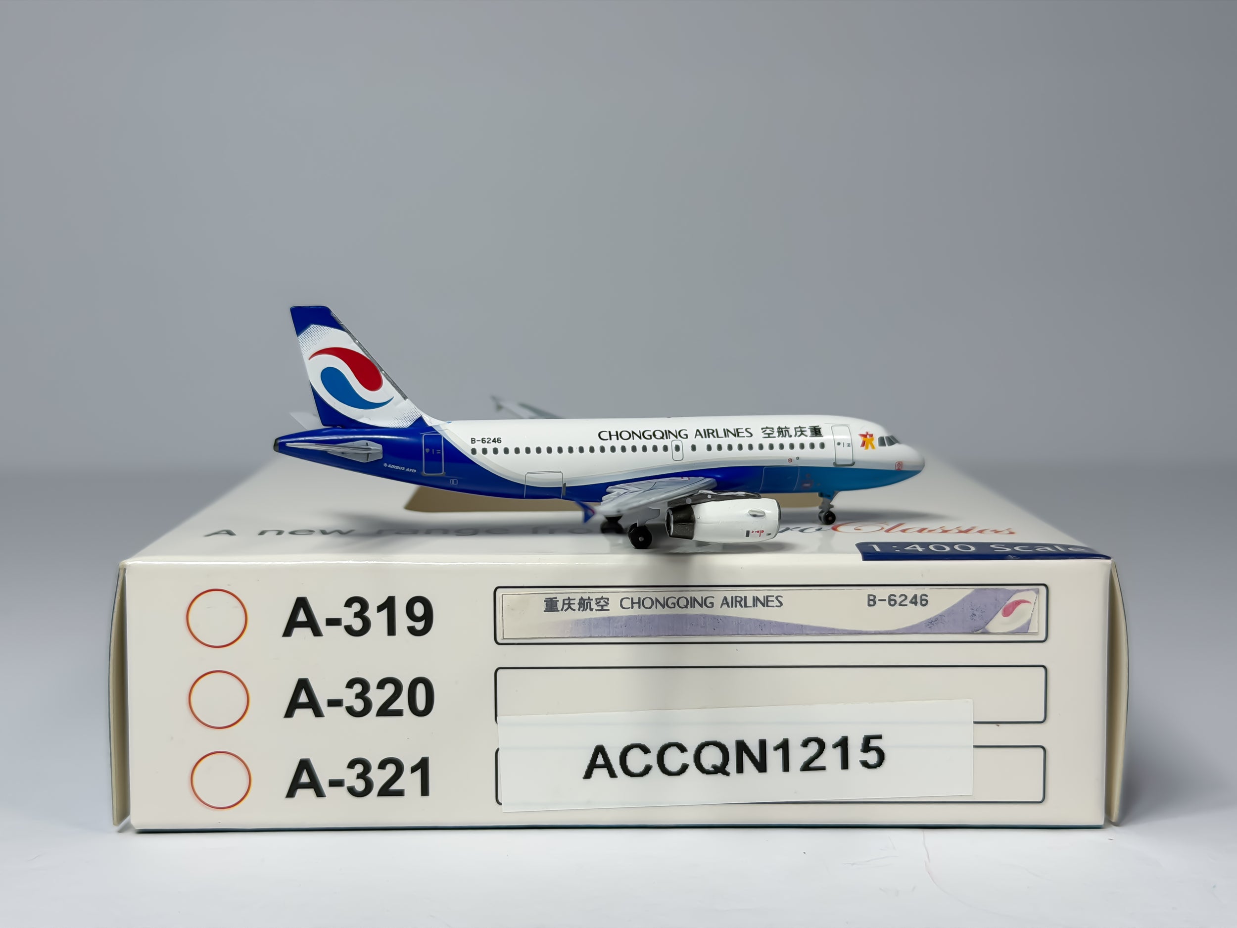 Chongqing Airlines Airbus A319 1:400 Aeroclassics B-6246 (ACCQN1215)
