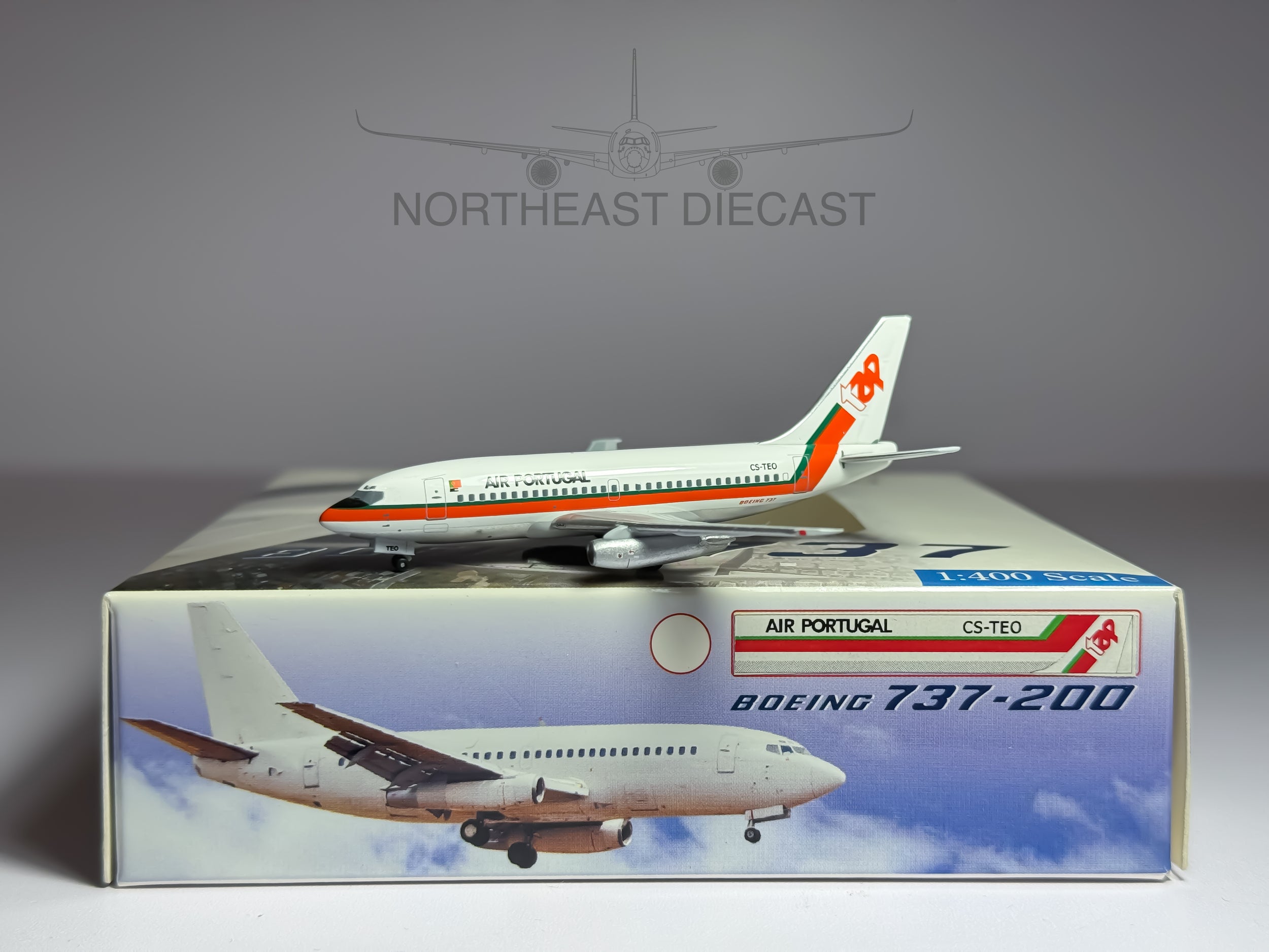 TAP Air Portugal Boeing 737-200 1:400 Aeroclassics CS-TEO (ACCSTEO)