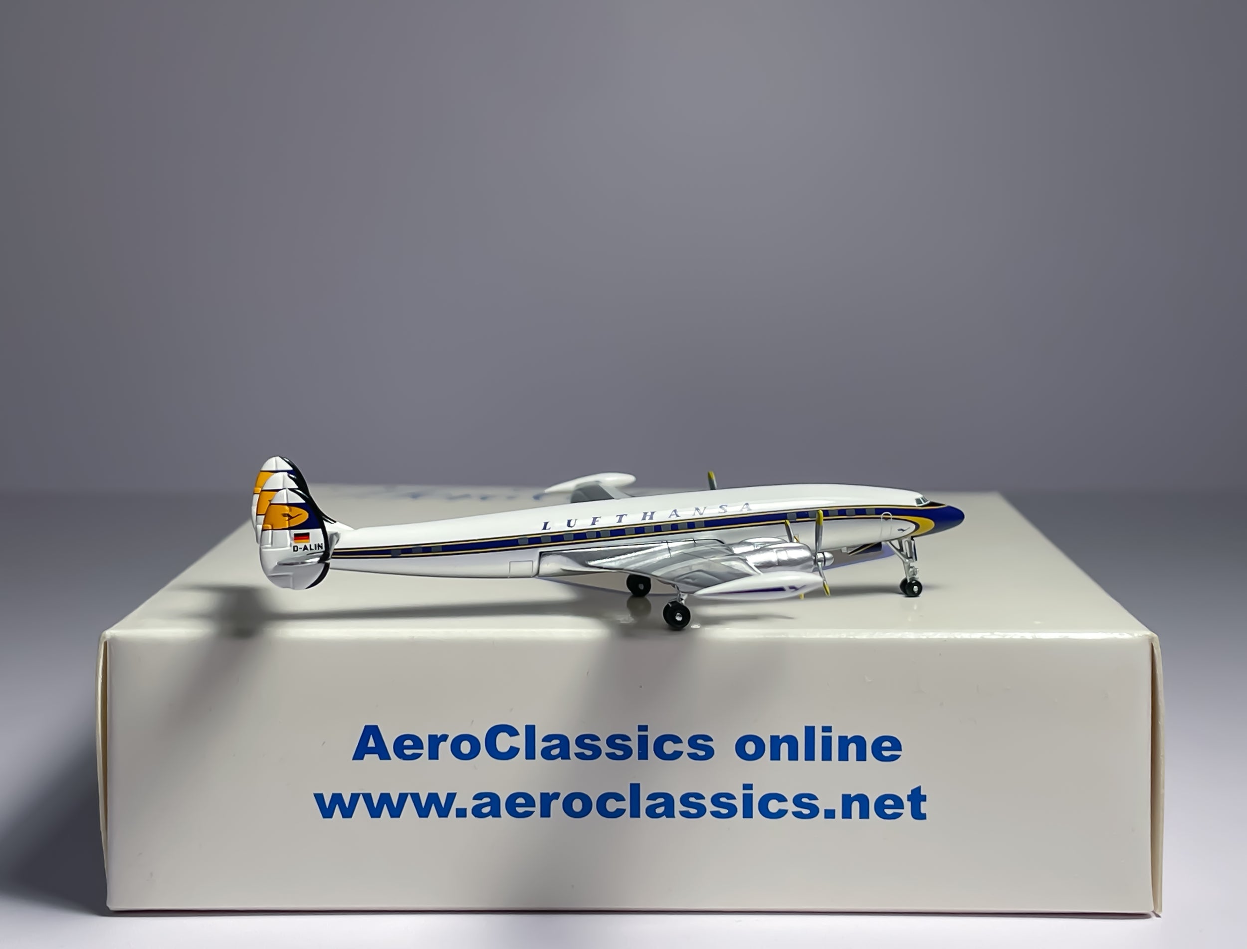Lufthansa Lockheed L-1049 1:400 Aeroclassics D-ALIN (ACDLH092)