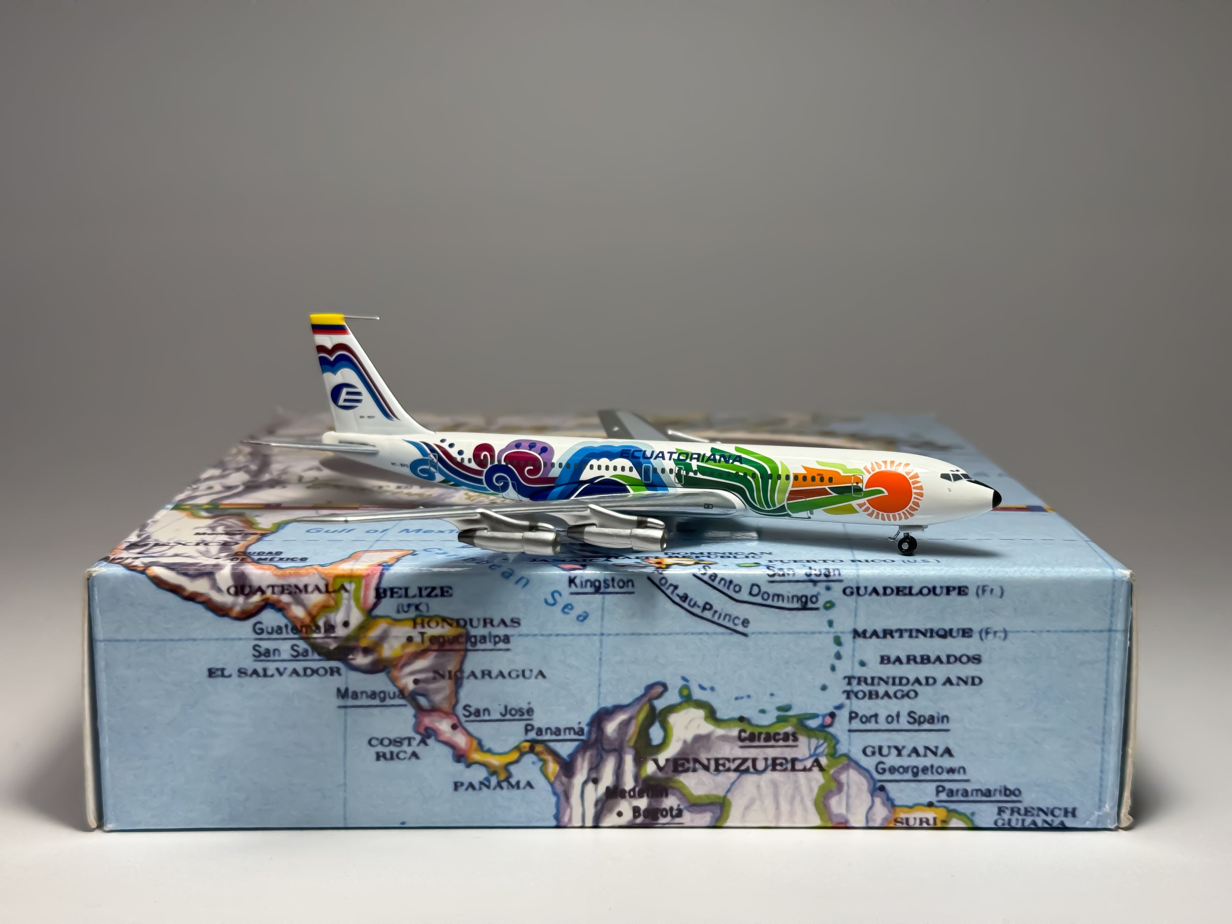 Ecuatoriana Boeing 707-300 1:400 Aeroclassics HC-BFC (ACEEA087)