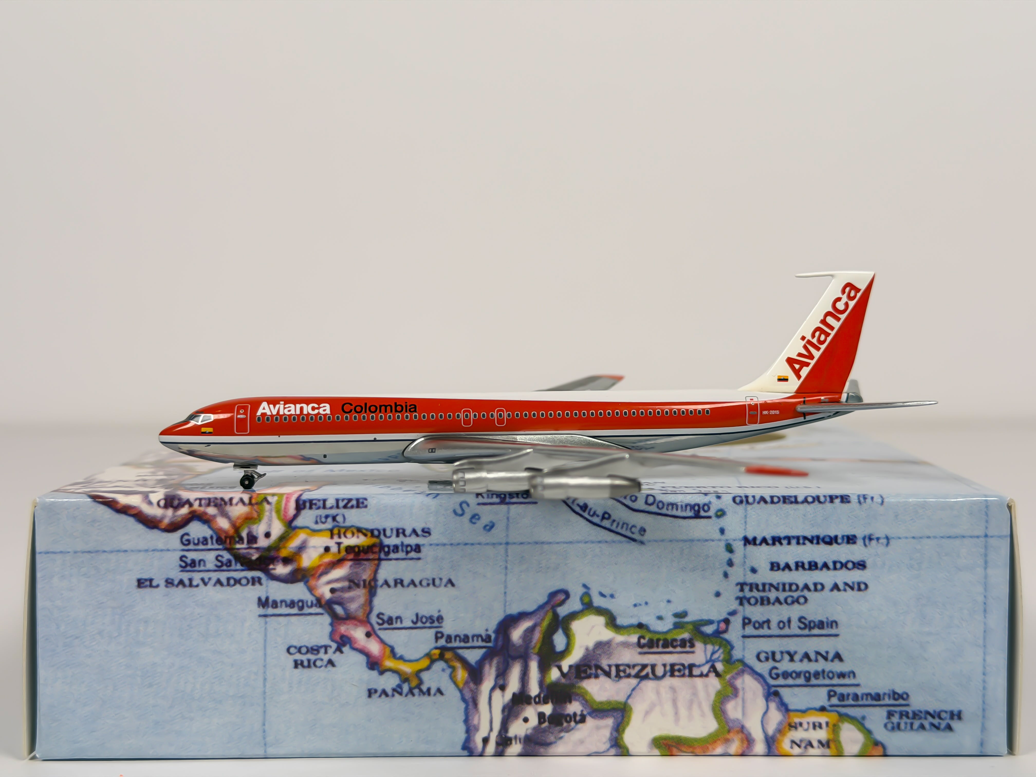 Avianca Colombia Boeing 707-300 1:400 Aeroclassics HK-2015 (ACHK2015)