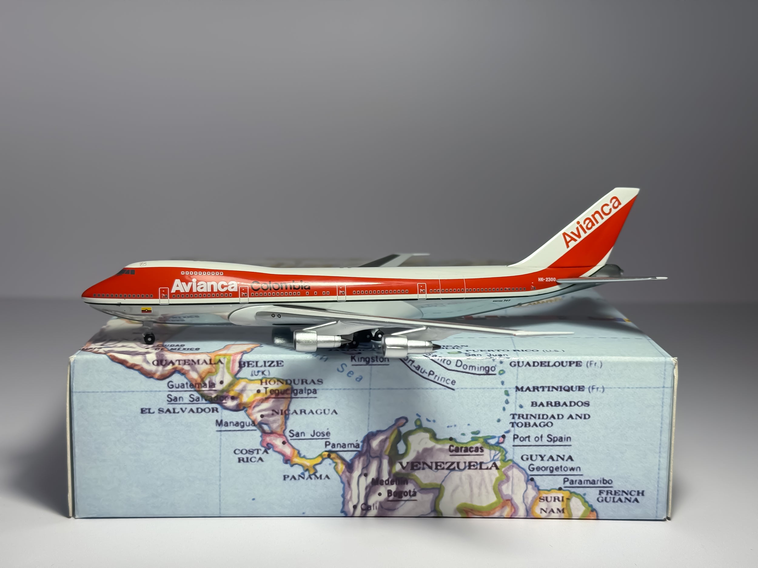 Avianca Colombia Boeing 747-200 1:400 Aeroclassics HK-2300 (ACHK2300)