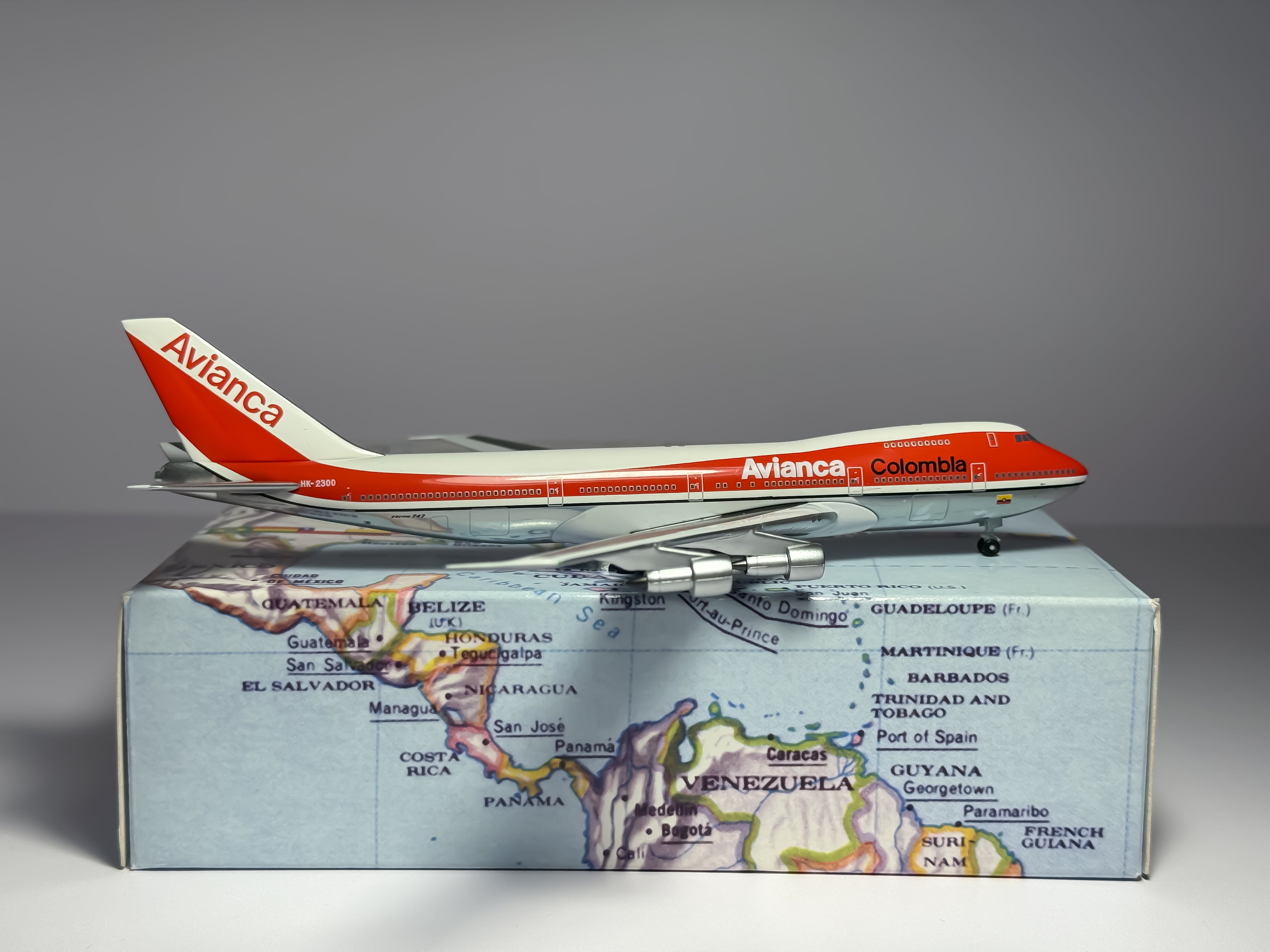 Avianca Colombia Boeing 747-200 1:400 Aeroclassics HK-2300 (ACHK2300)