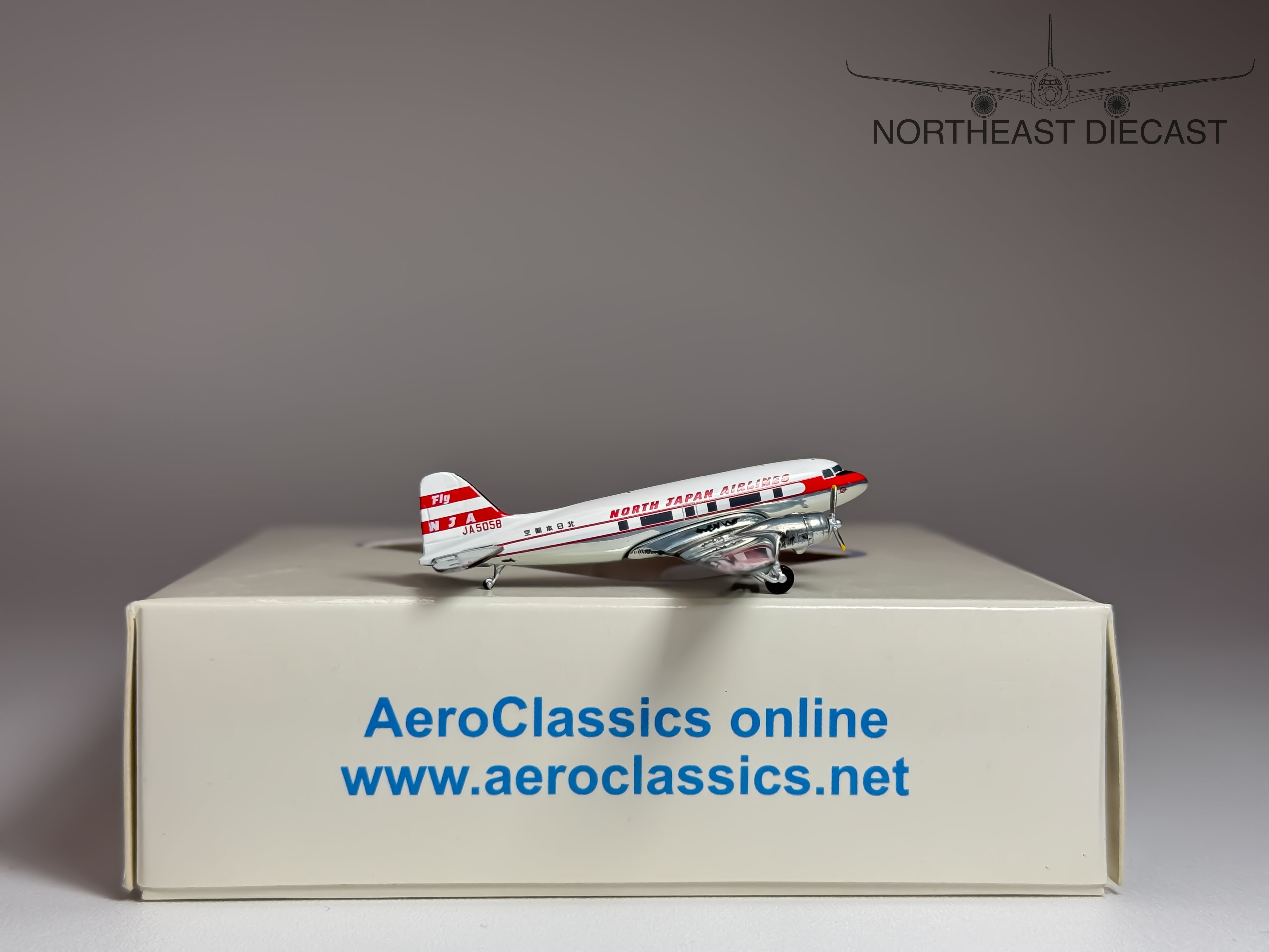 Douglas DC-3 Diecast Aircraft Models · Northeast Diecast