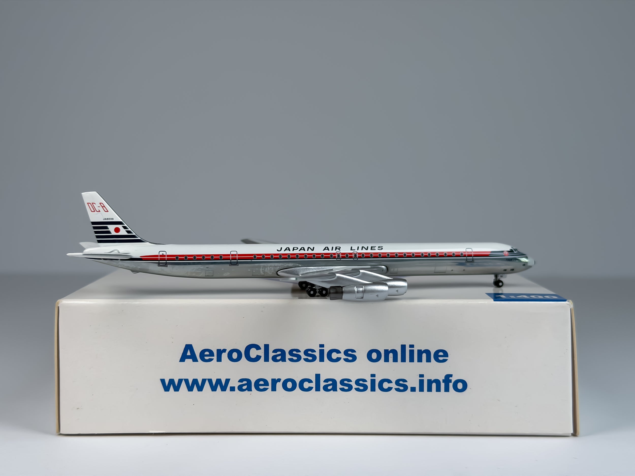 Japan Airlines (JAL) Douglas DC-8-61 1:400 Aeroclassics JA8039 (ACJAL257)