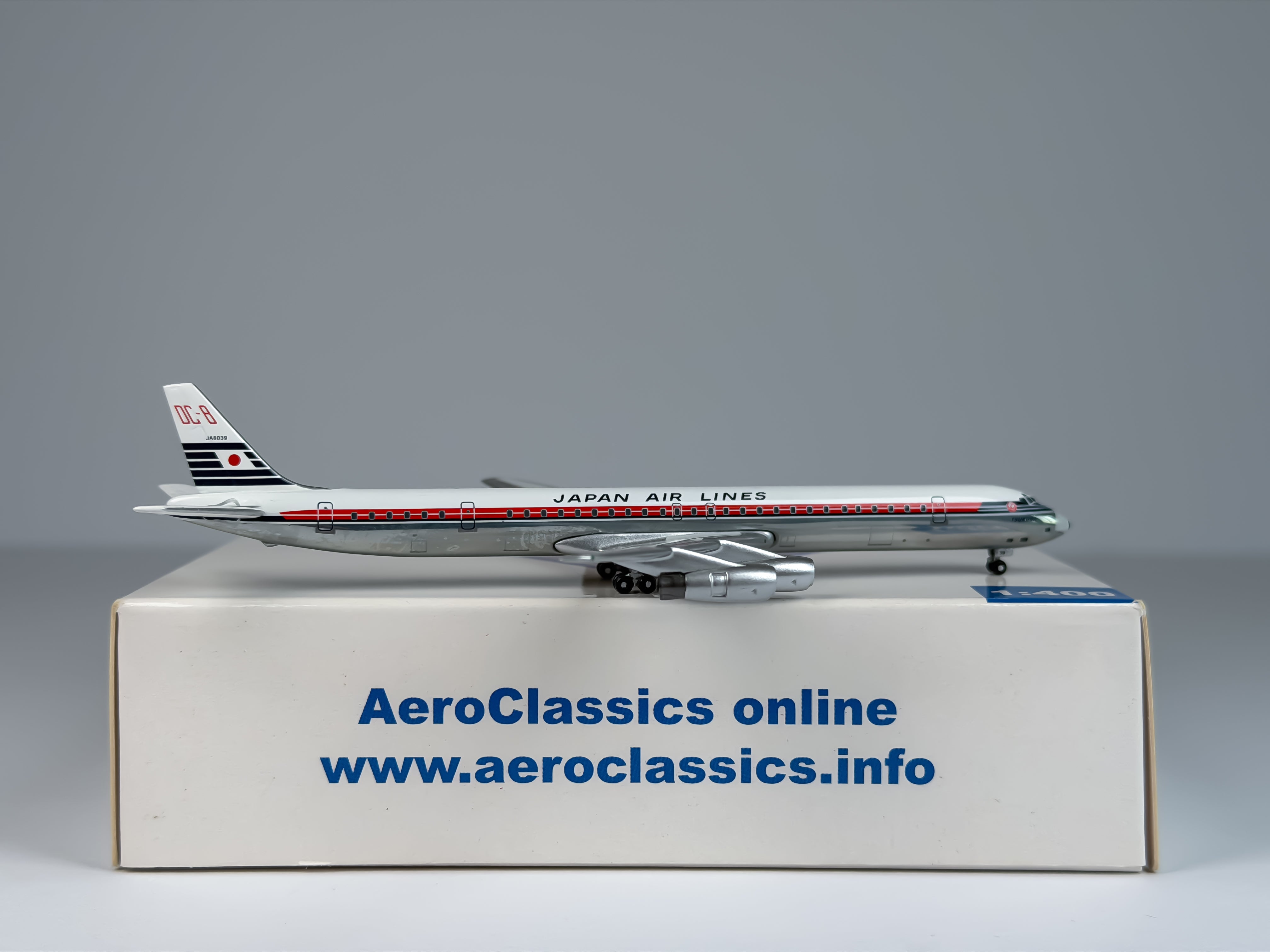 Japan Airlines (JAL) Douglas DC-8-61 1:400 Aeroclassics JA8039 (ACJAL257)