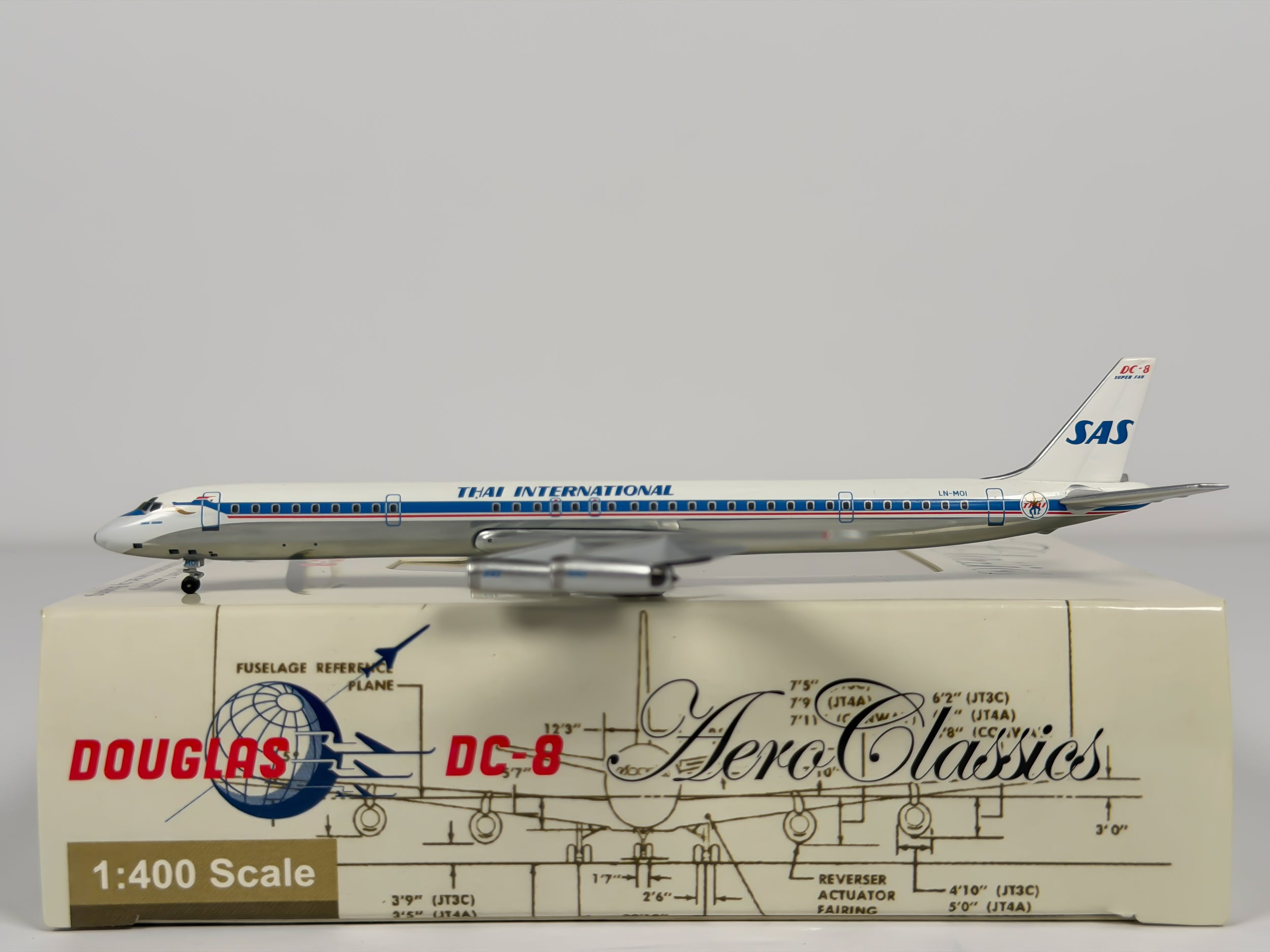 Thai Airways Douglas DC-8-61 1:400 Aeroclassics LN-MOI (ACLNMOI)