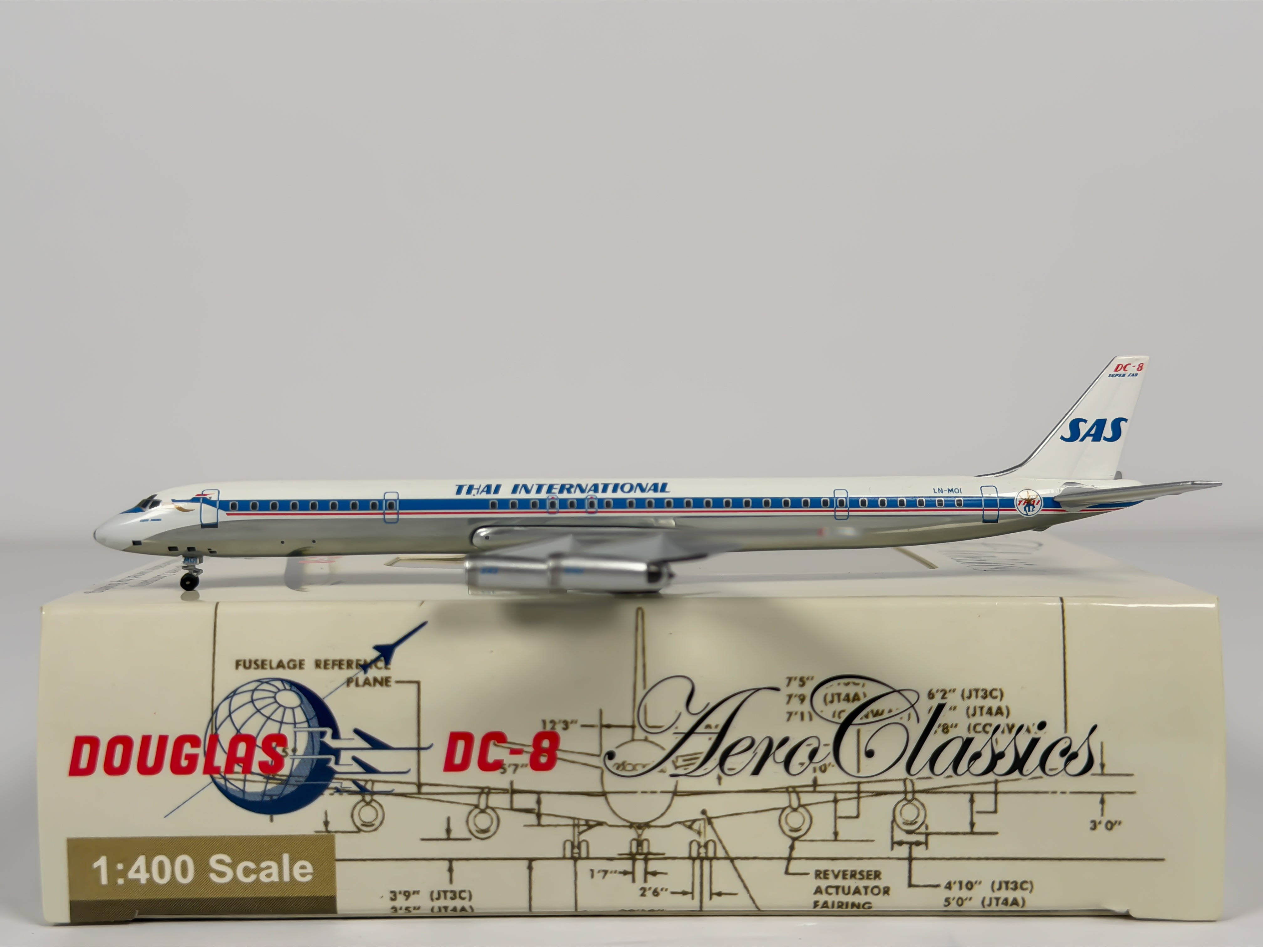 Thai Airways Douglas DC-8-61 1:400 Aeroclassics LN-MOI (ACLNMOI)