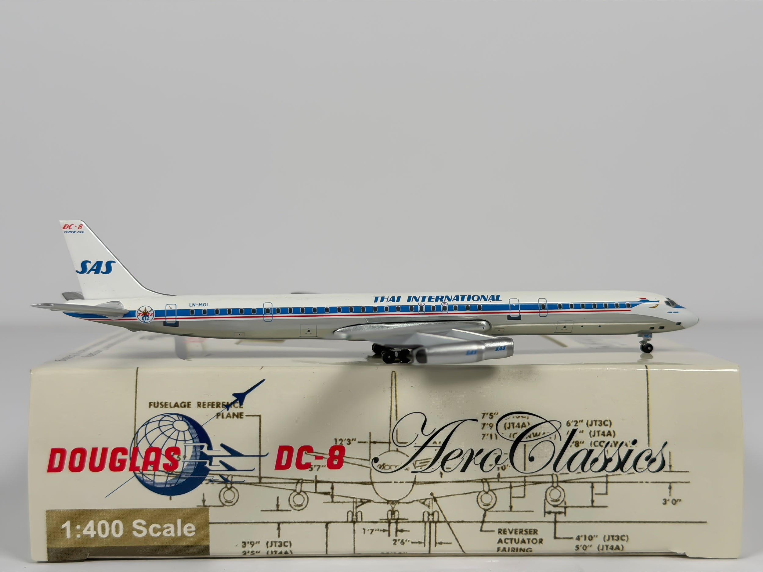 Thai Airways Douglas DC-8-61 1:400 Aeroclassics LN-MOI (ACLNMOI)