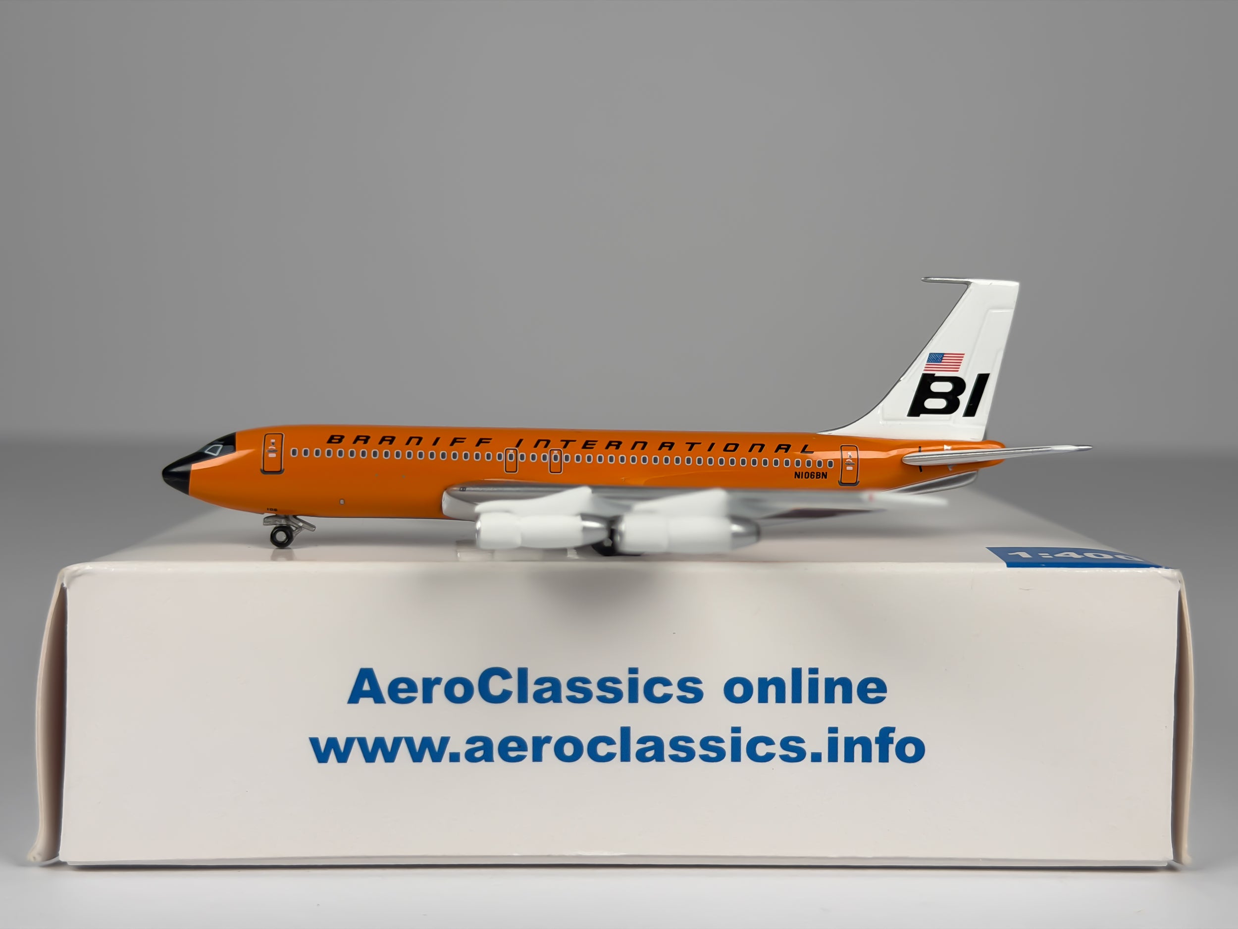 Braniff International Boeing 707-100 1:400 Aeroclassics N106BN (ACN106BN)