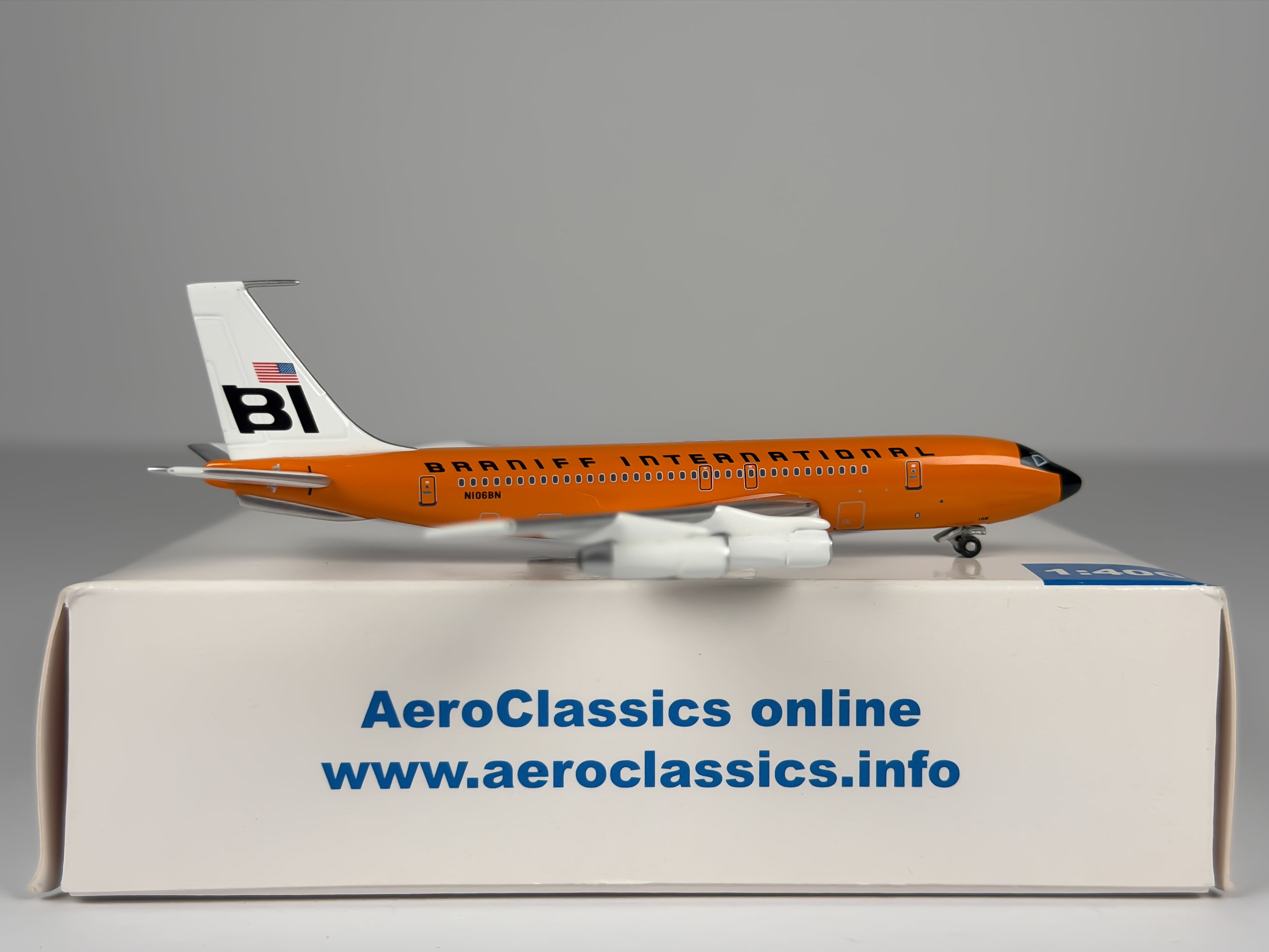 Braniff International Boeing 707-100 1:400 Aeroclassics N106BN (ACN106BN)